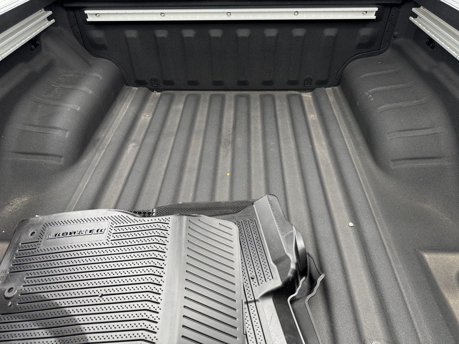 Thumbnail: 2024 Nissan Frontier - 7