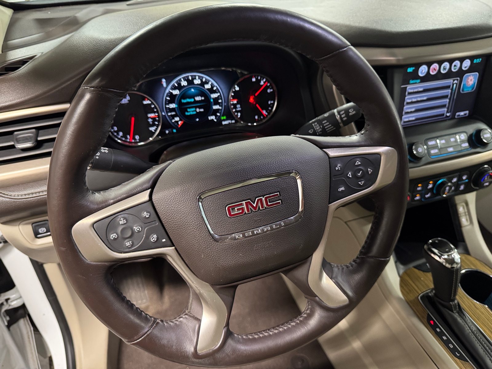 Thumbnail: 2017 GMC Acadia - 4