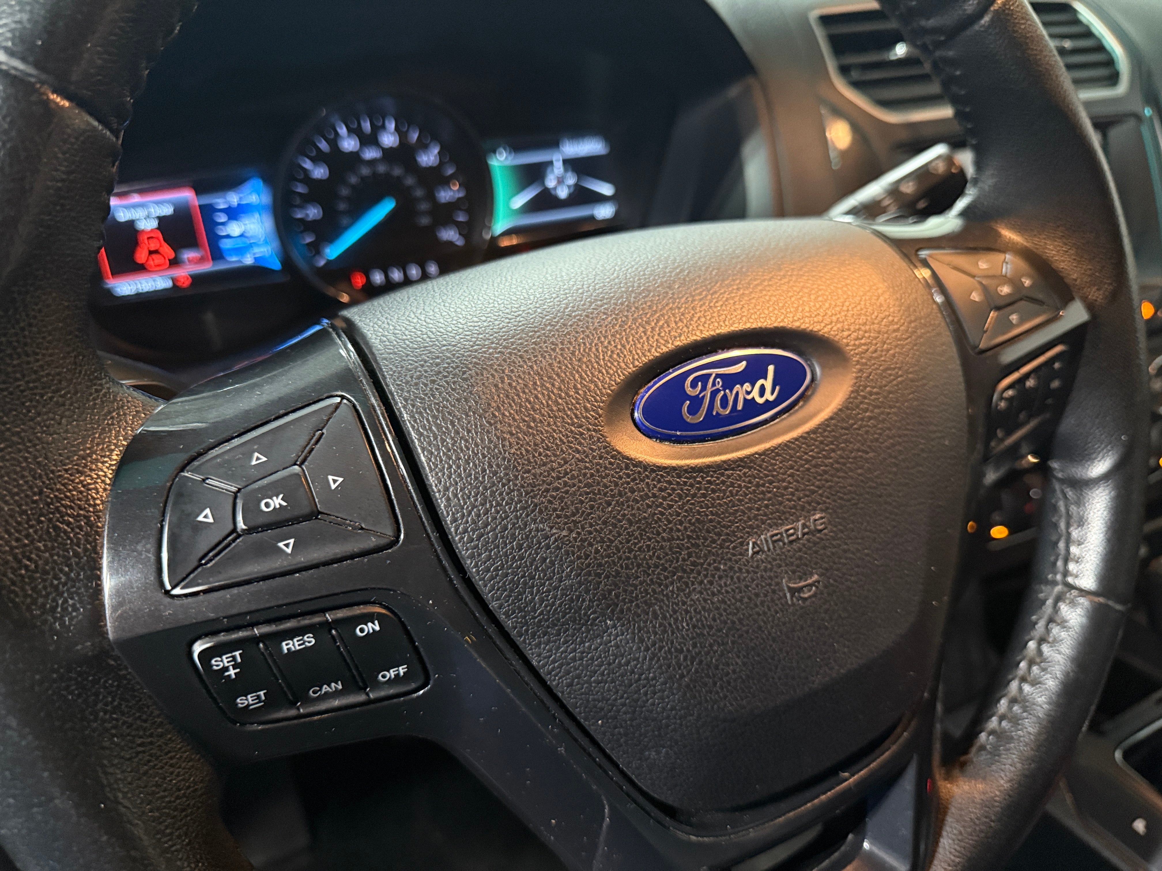 Thumbnail: 2017 Ford Explorer - 4