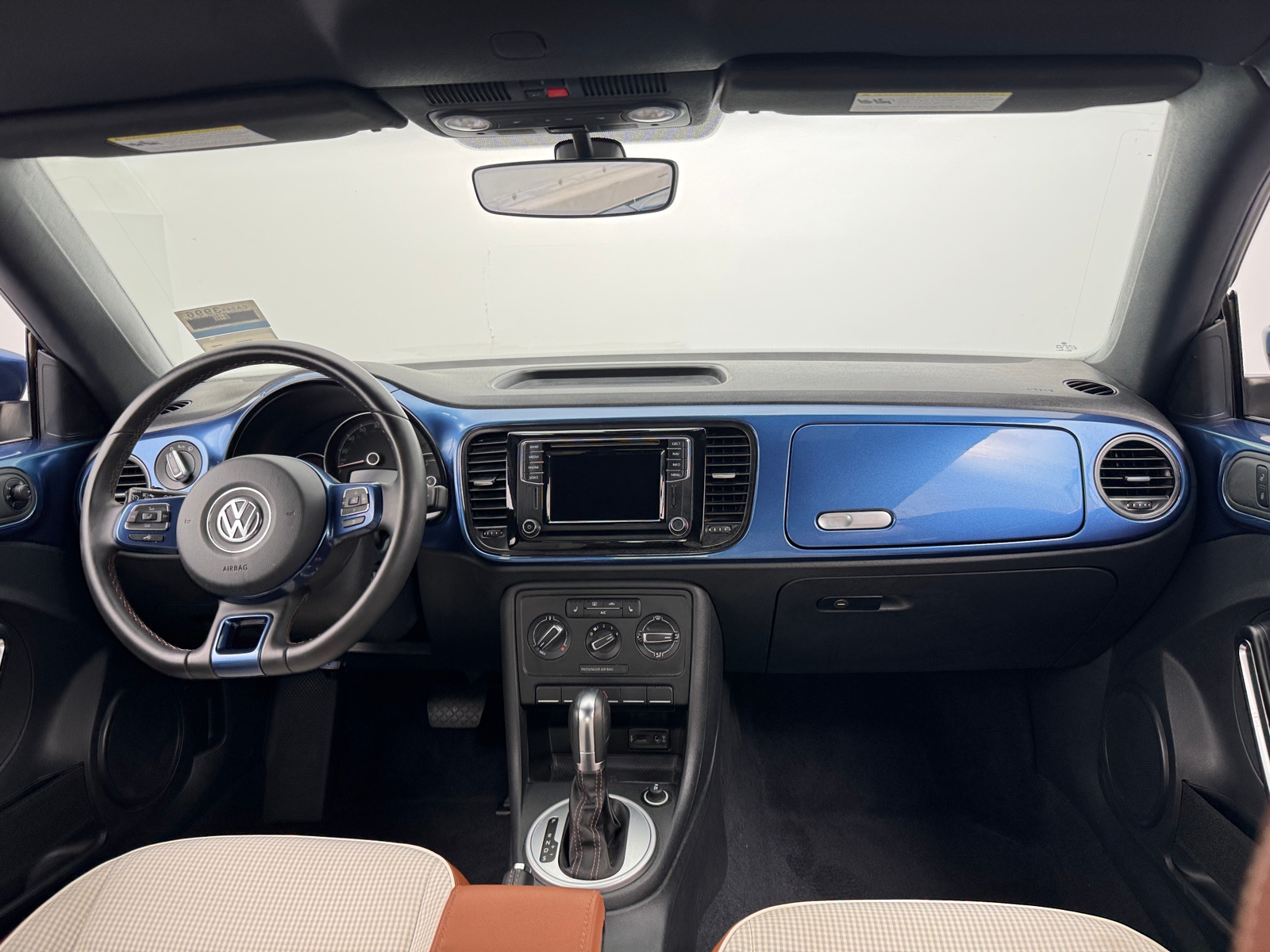 Thumbnail: 2017 Volkswagen Beetle - 3