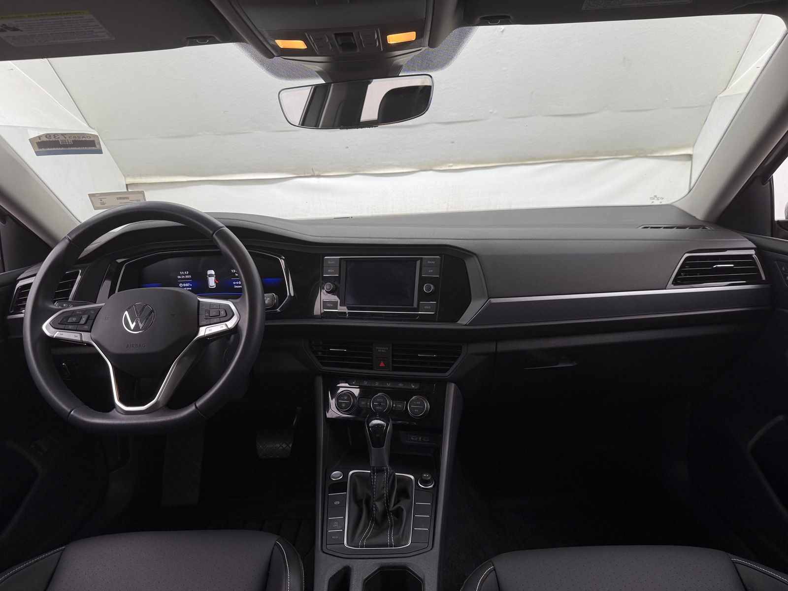 Thumbnail: 2023 Volkswagen Jetta - 2