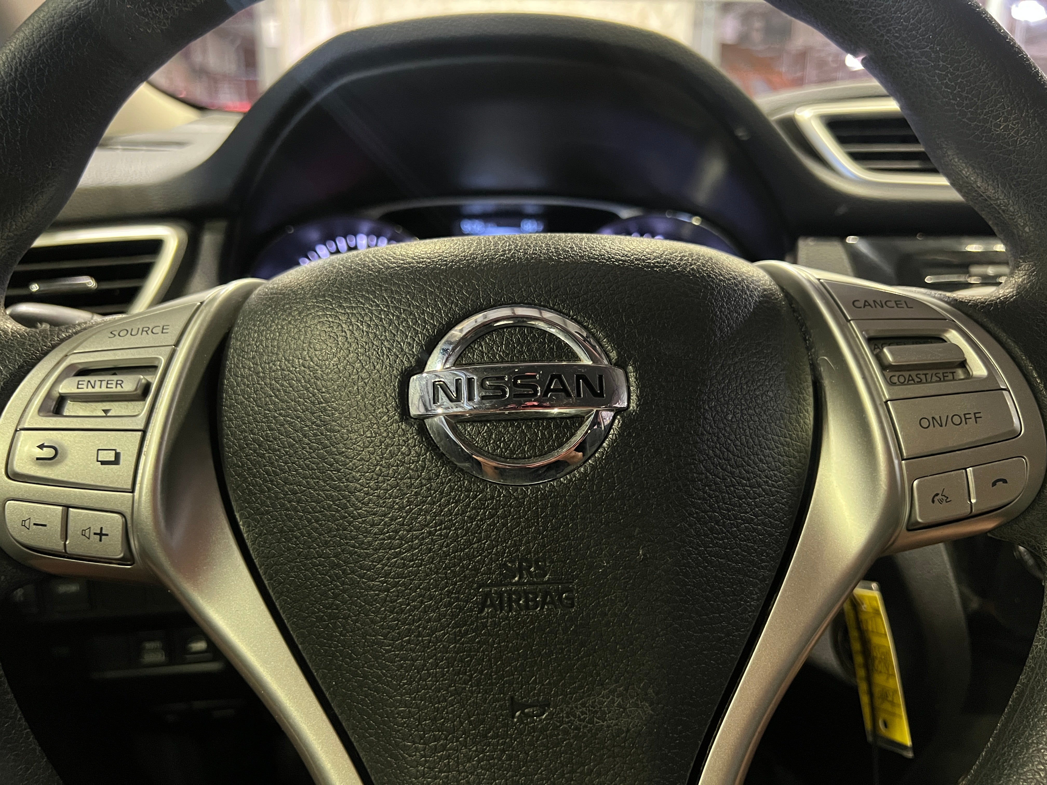 Thumbnail: 2016 Nissan Rogue - 5