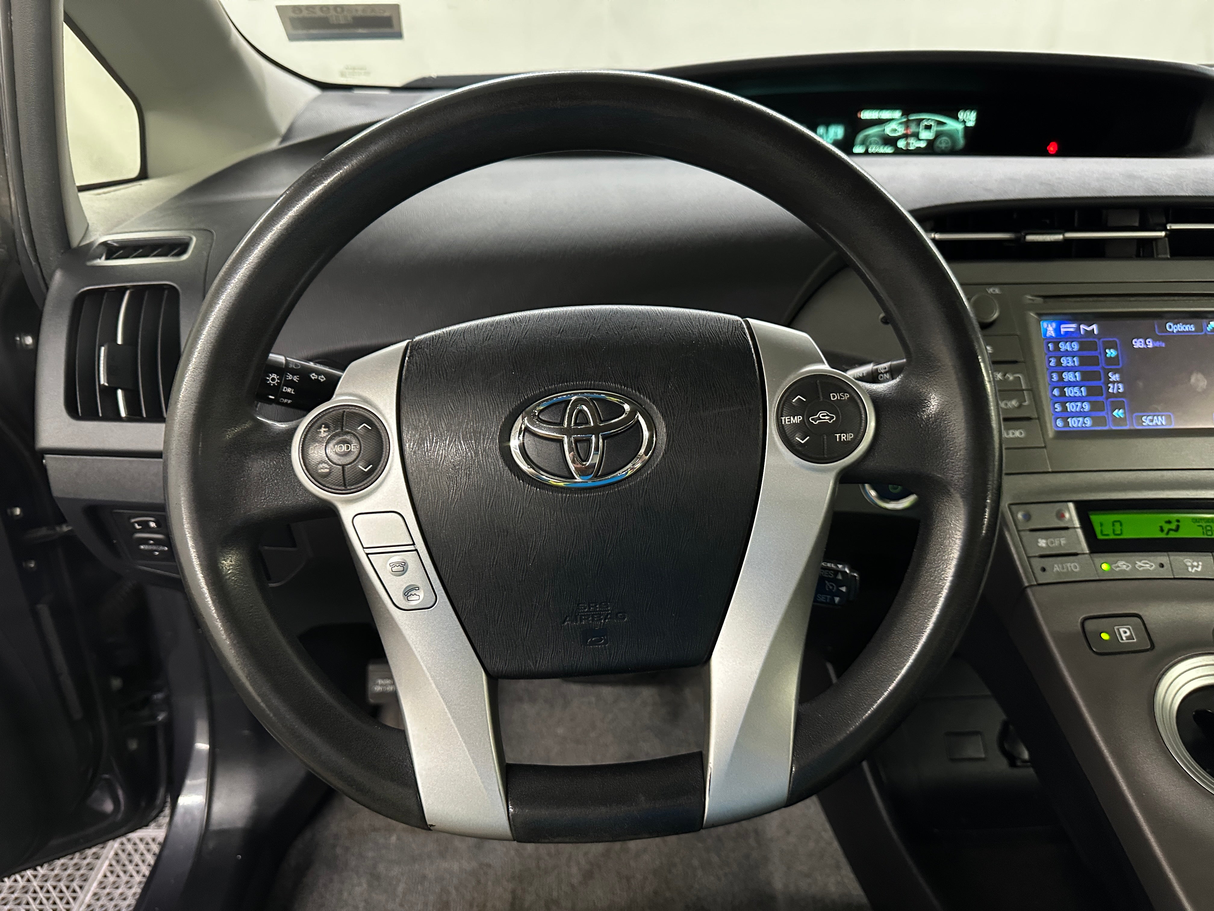 Thumbnail: 2015 Toyota Prius - 5