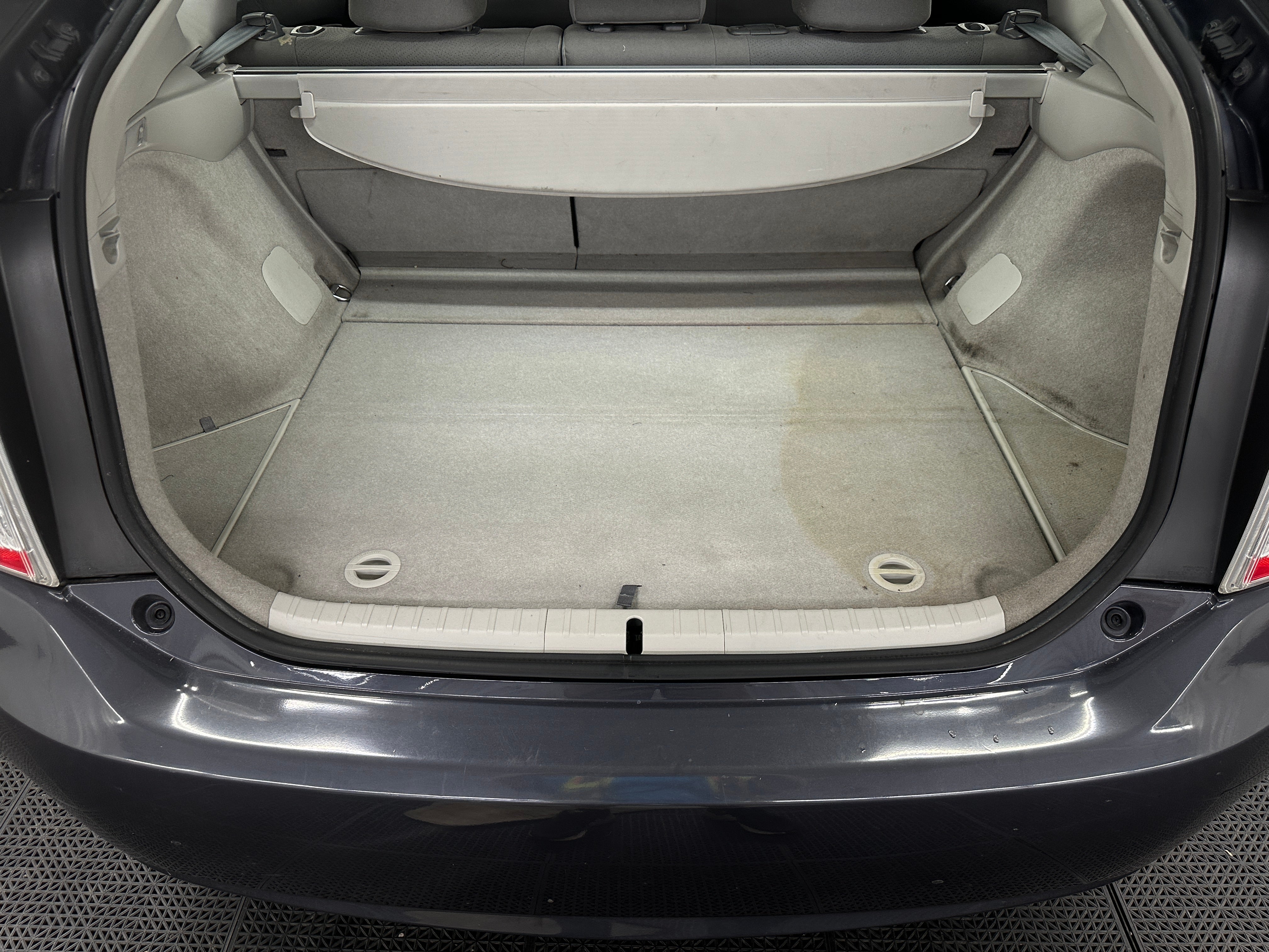 Thumbnail: 2015 Toyota Prius - 7