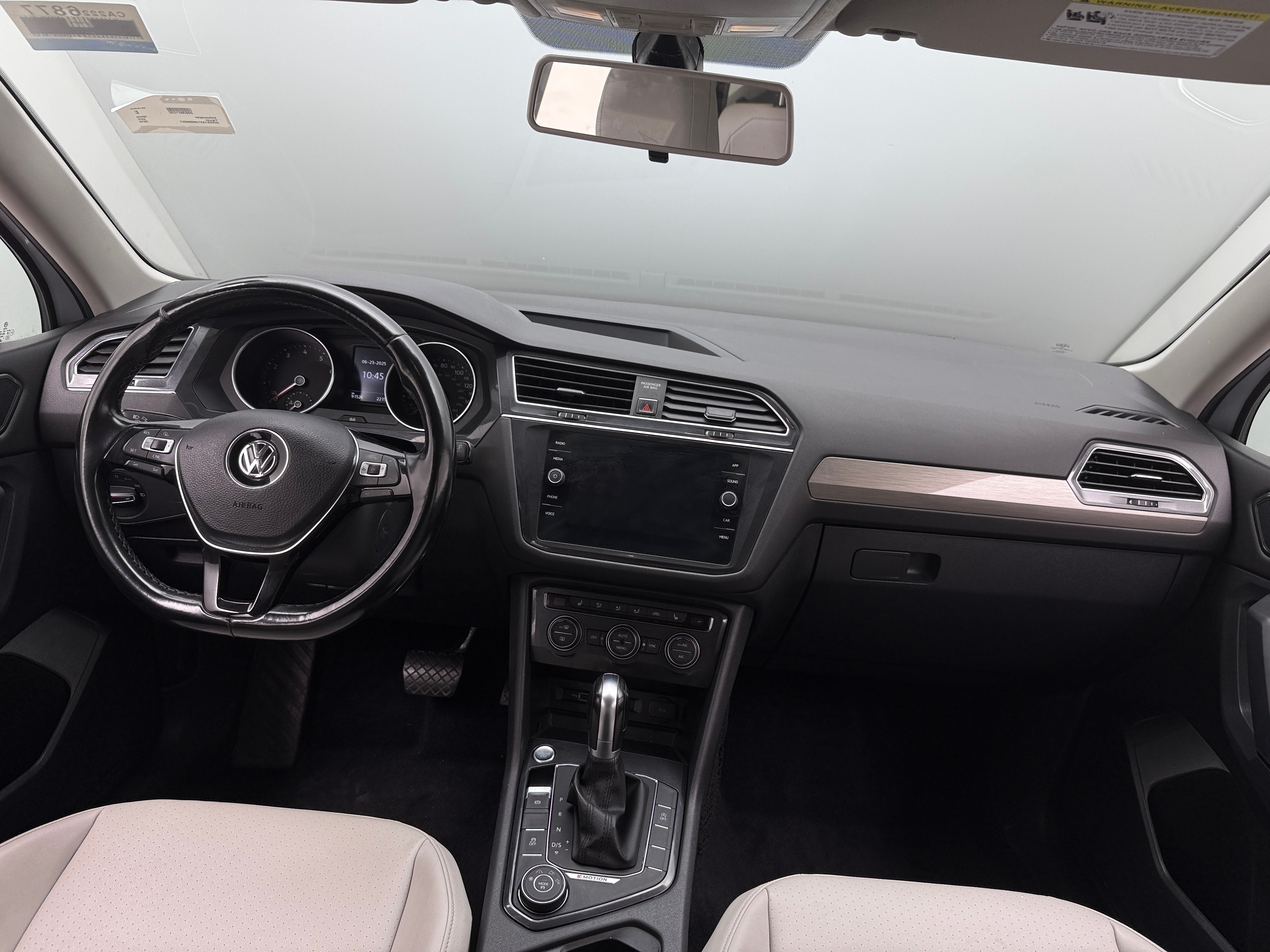 Thumbnail: 2018 Volkswagen Tiguan - 2
