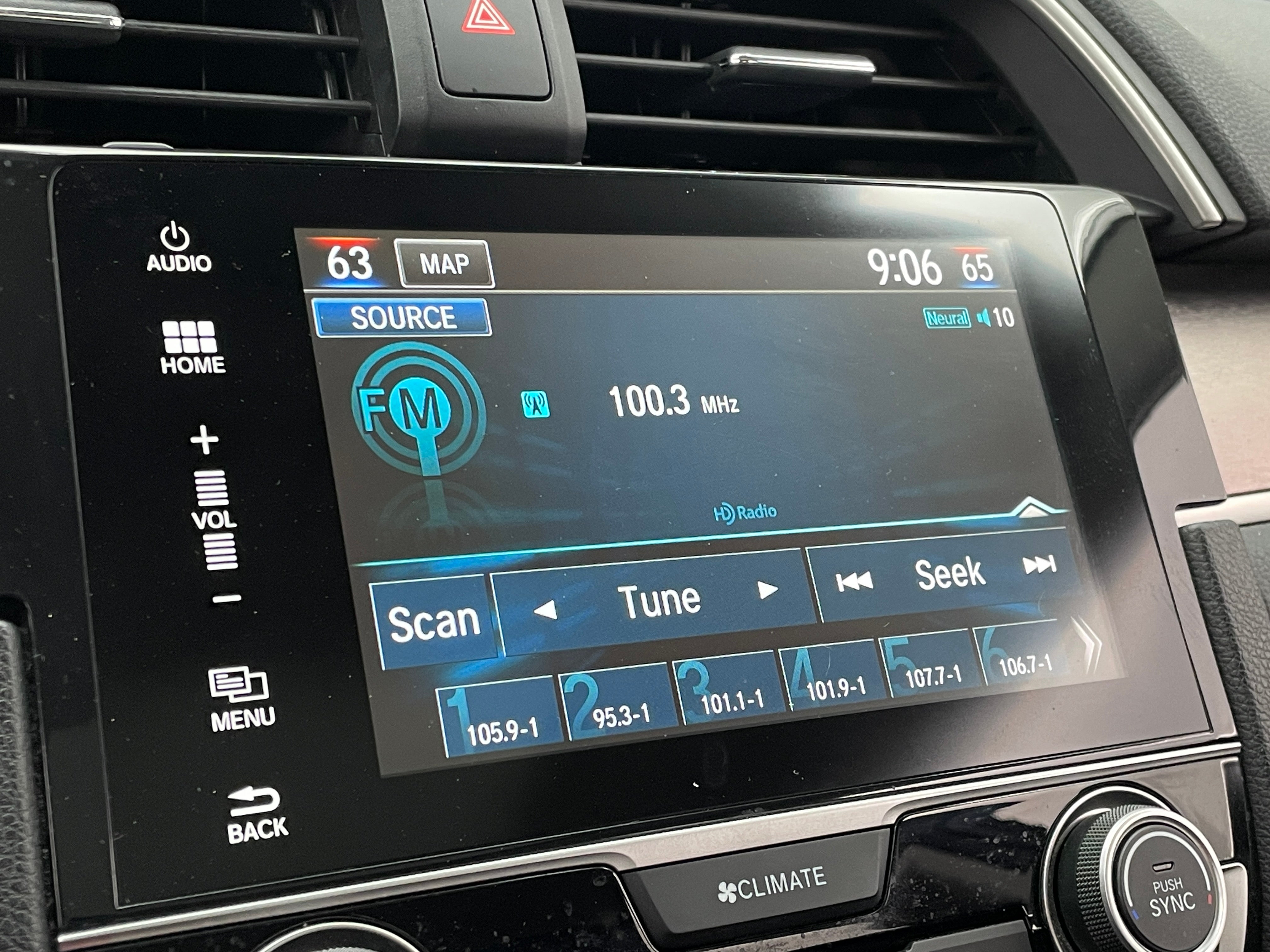 Thumbnail: 2016 Honda Civic - 4
