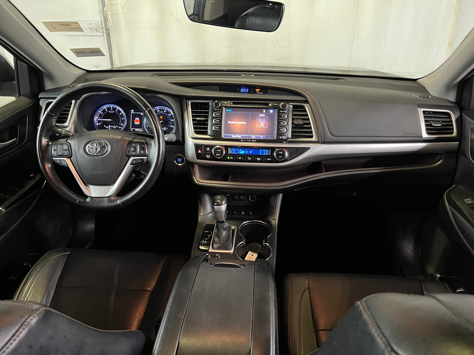 Thumbnail: 2017 Toyota Highlander - 2