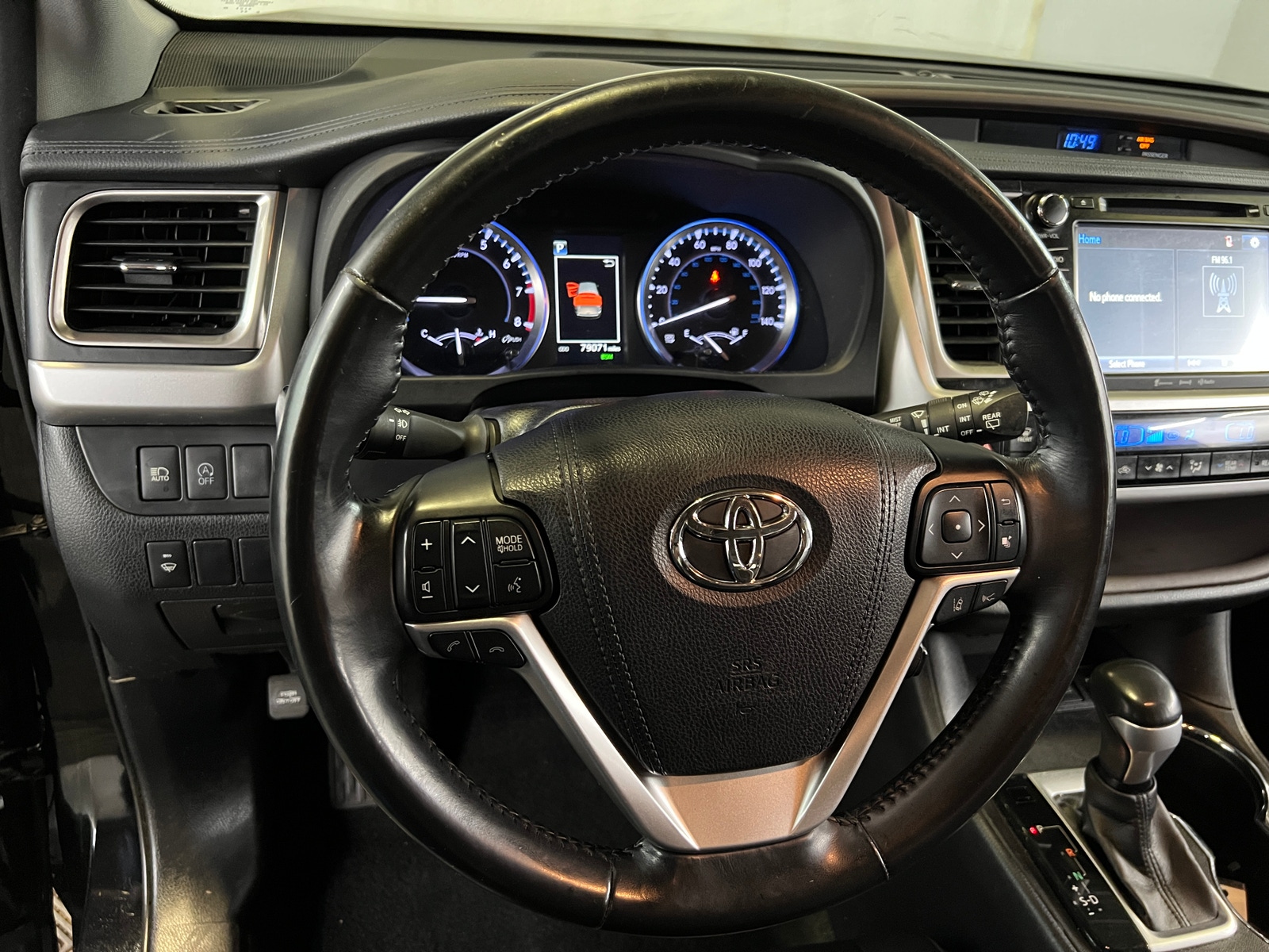 Thumbnail: 2017 Toyota Highlander - 4