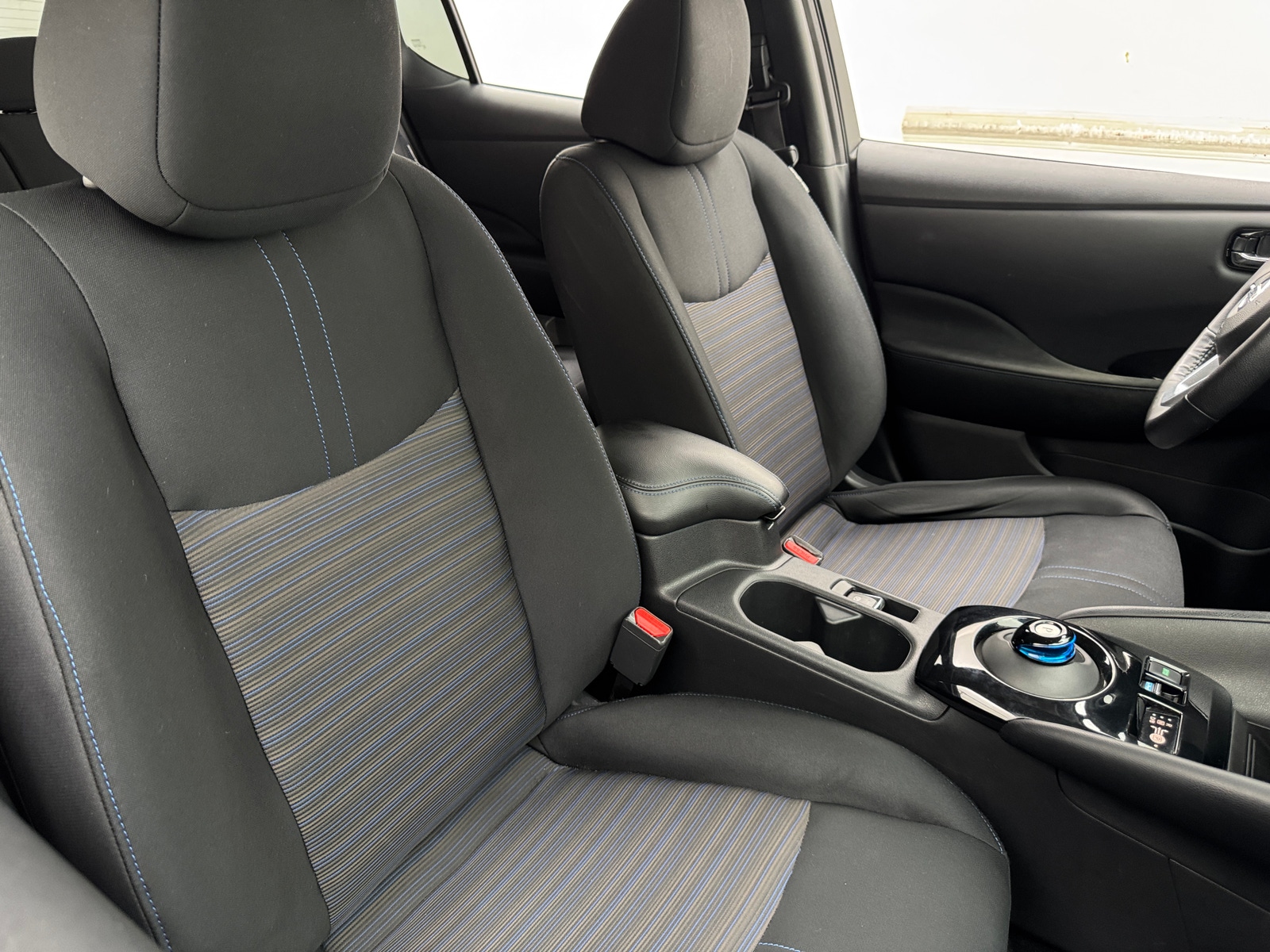 Thumbnail: 2020 Nissan Leaf - 2