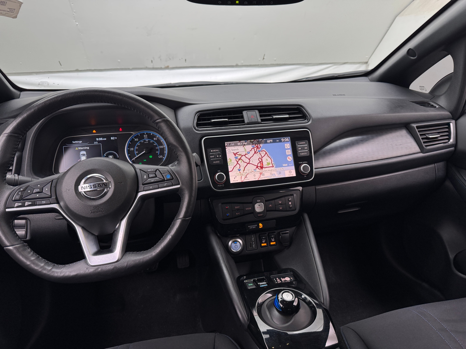 Thumbnail: 2020 Nissan Leaf - 3