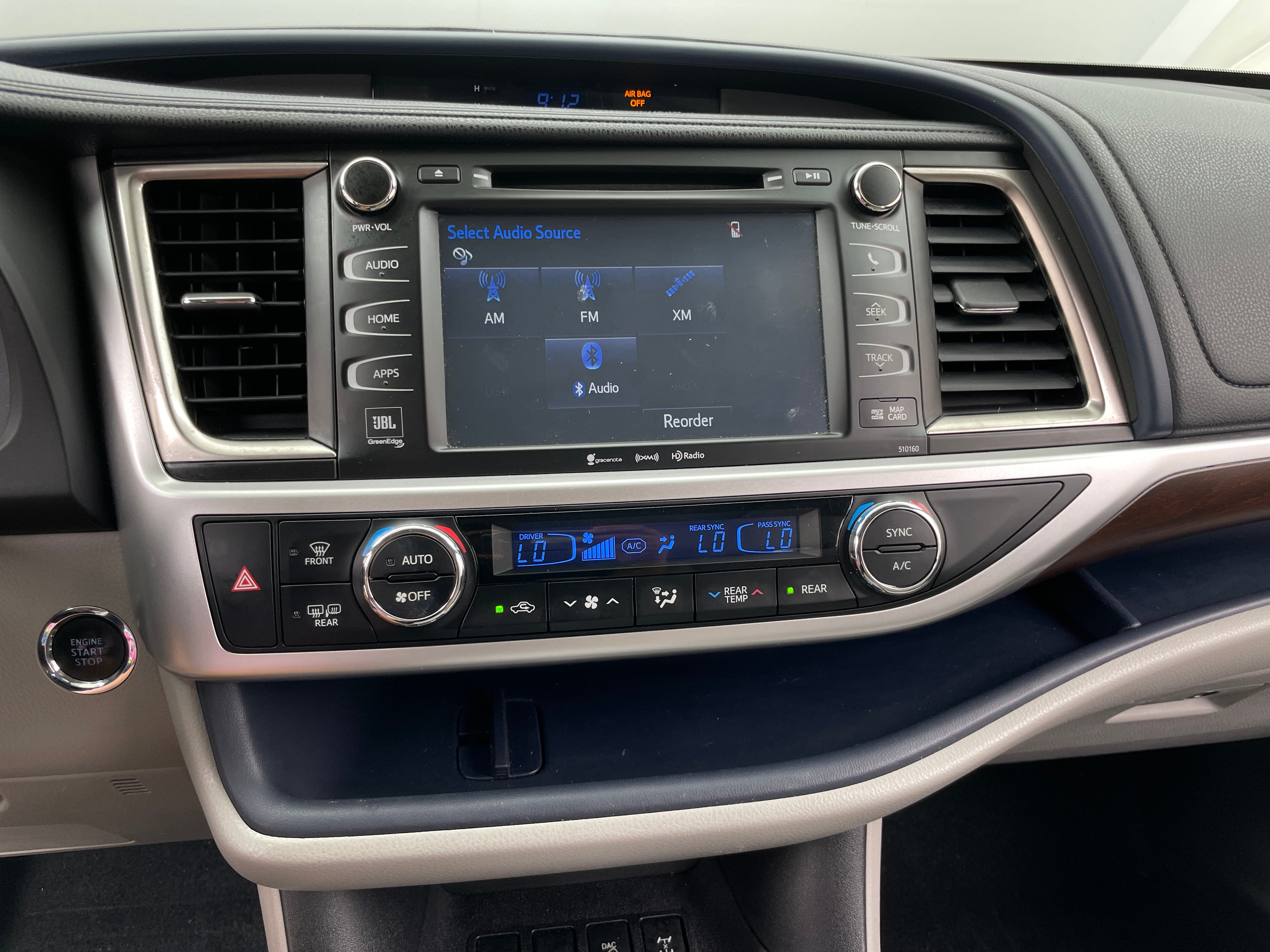Thumbnail: 2016 Toyota Highlander - 3