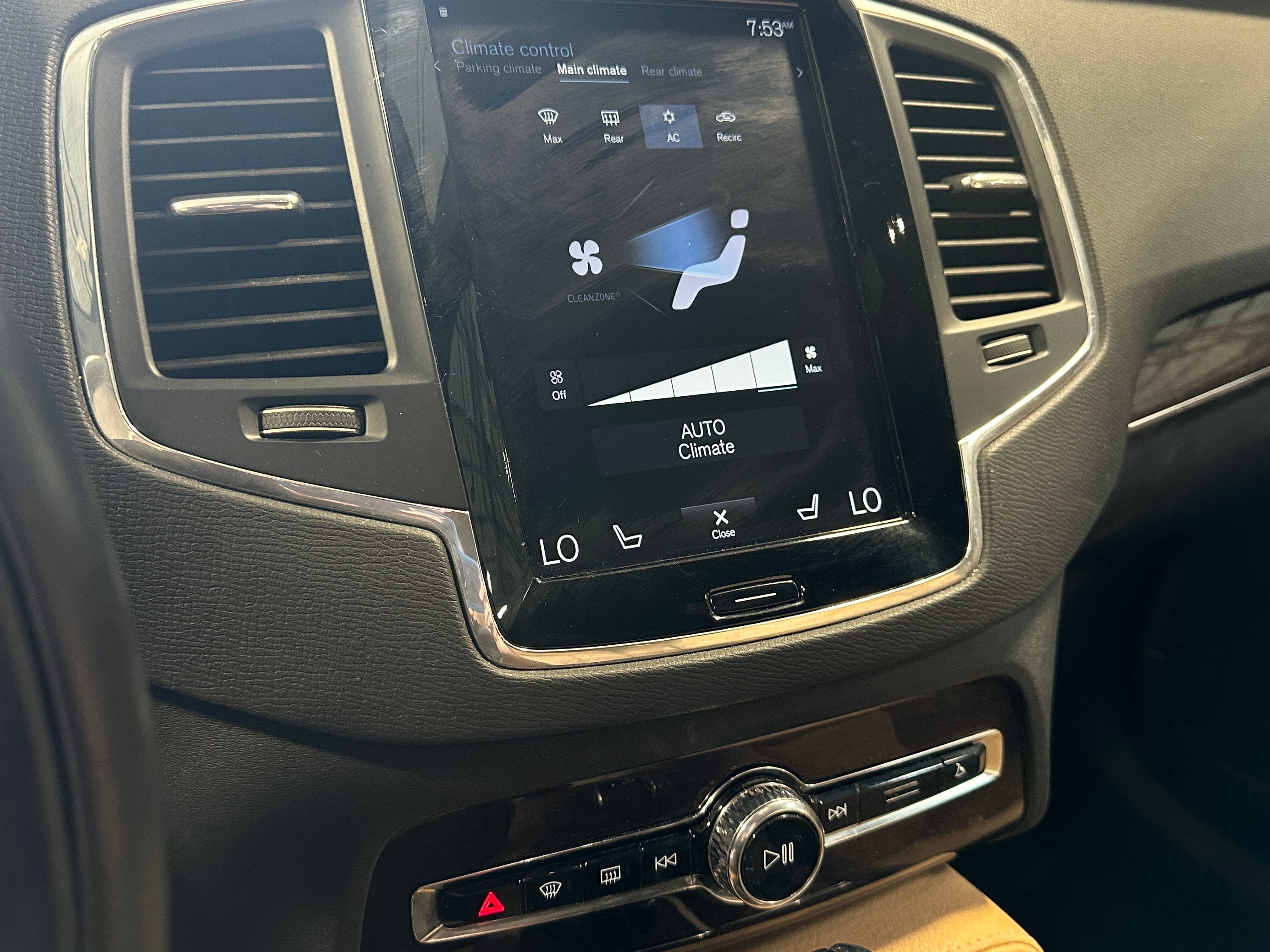 Thumbnail: 2019 Volvo XC90 - 3