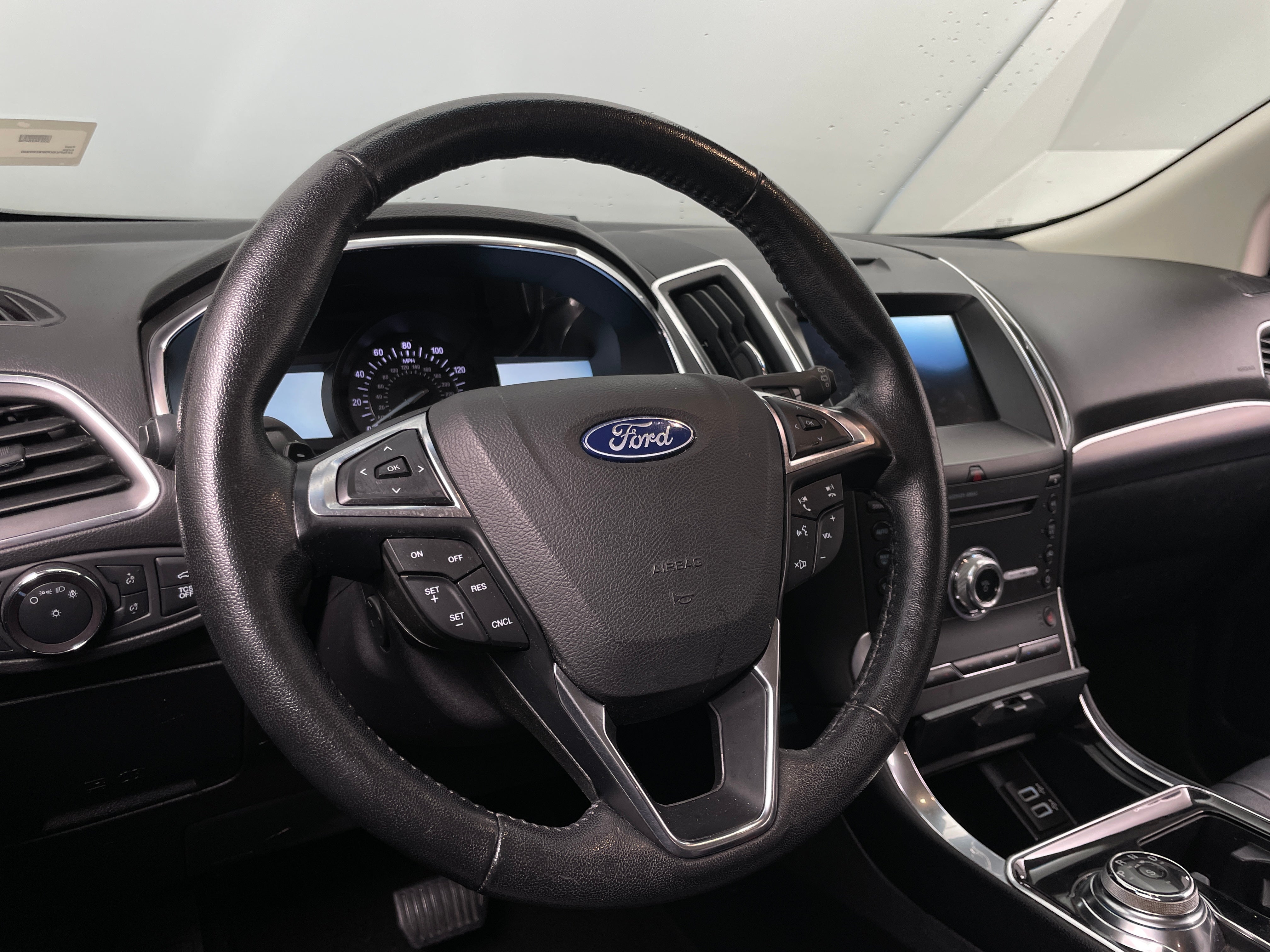 Thumbnail: 2019 Ford Edge - 4