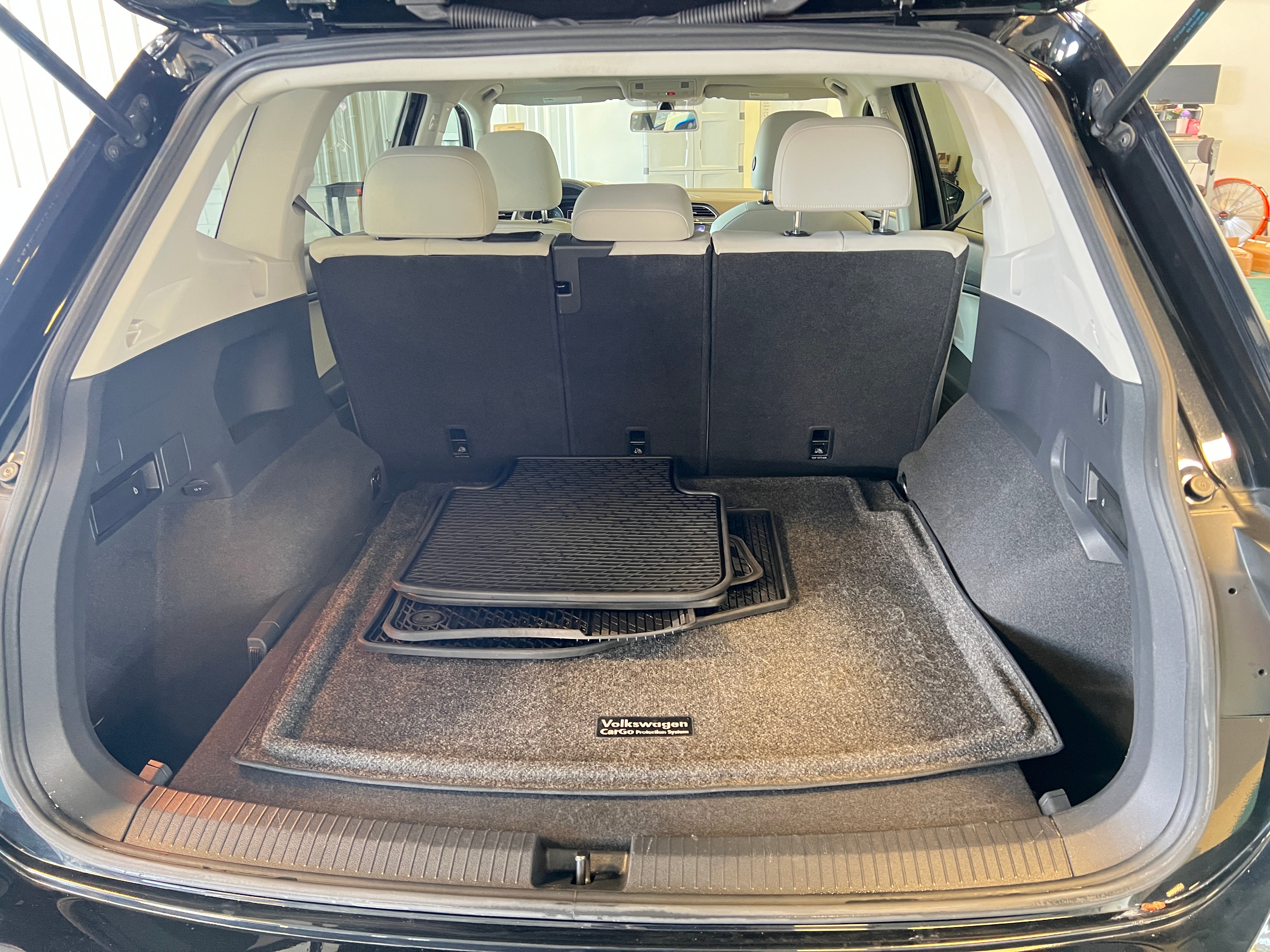 Thumbnail: 2020 Volkswagen Tiguan - 6