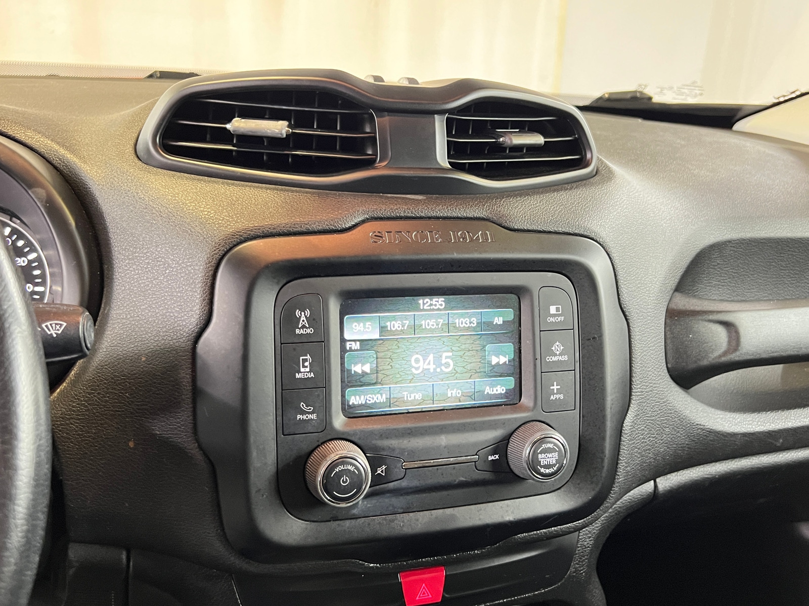 Thumbnail: 2017 Jeep Renegade - 4