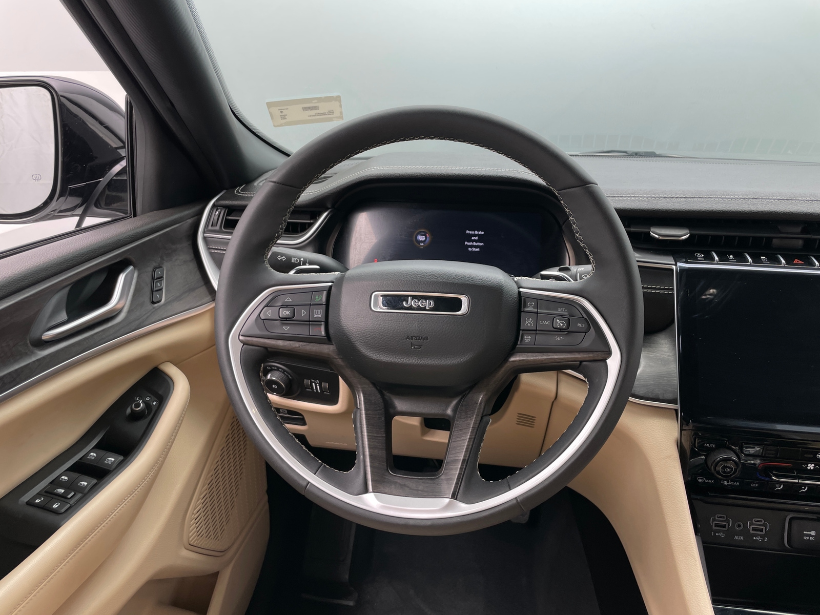 Thumbnail: 2024 Jeep Grand Cherokee - 4