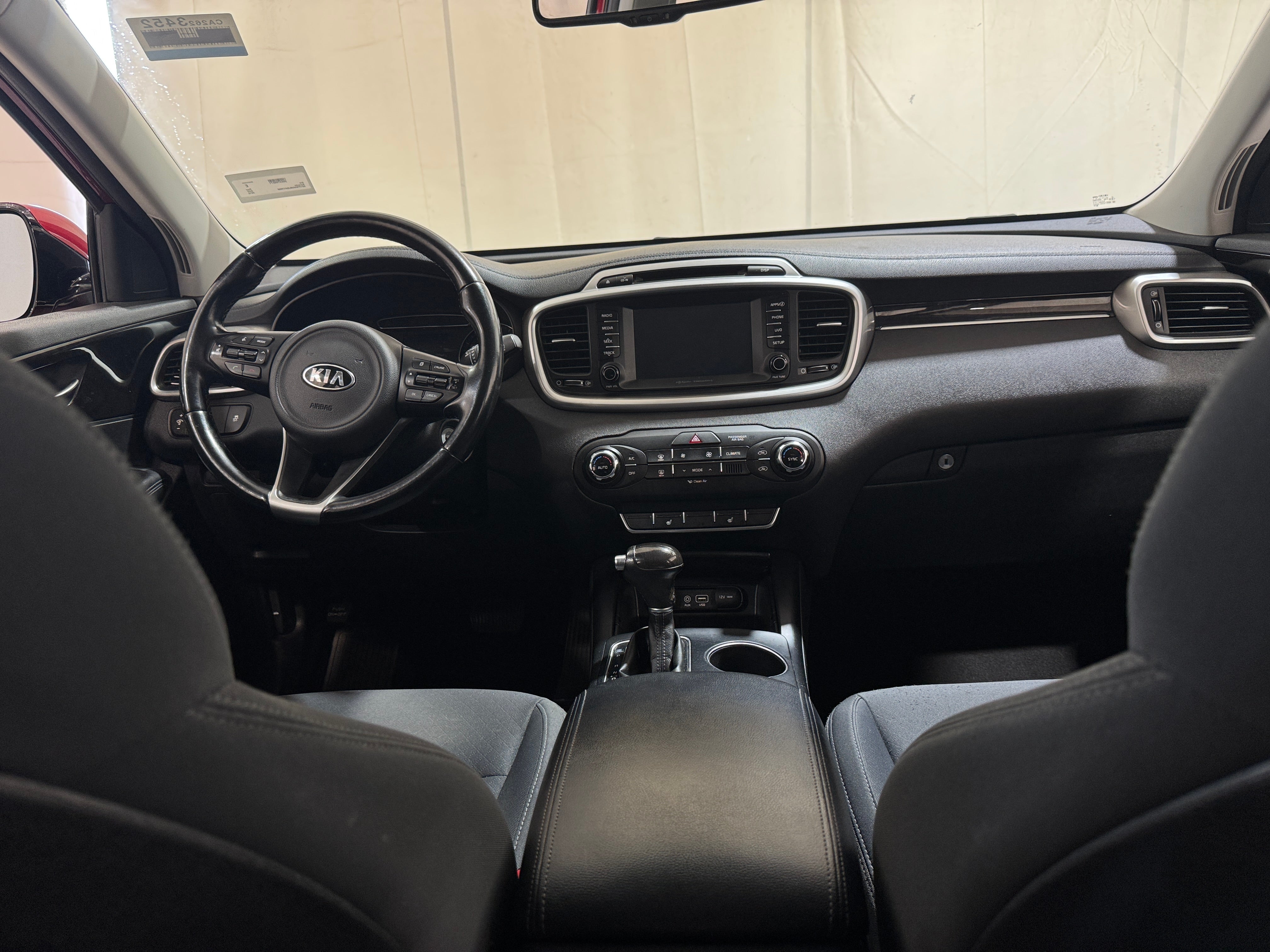 Thumbnail: 2018 Kia Sorento - 3
