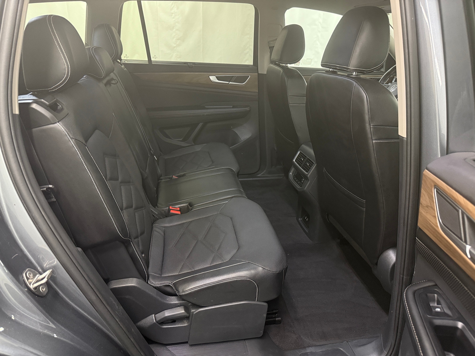 Thumbnail: 2024 Volkswagen Atlas - 5