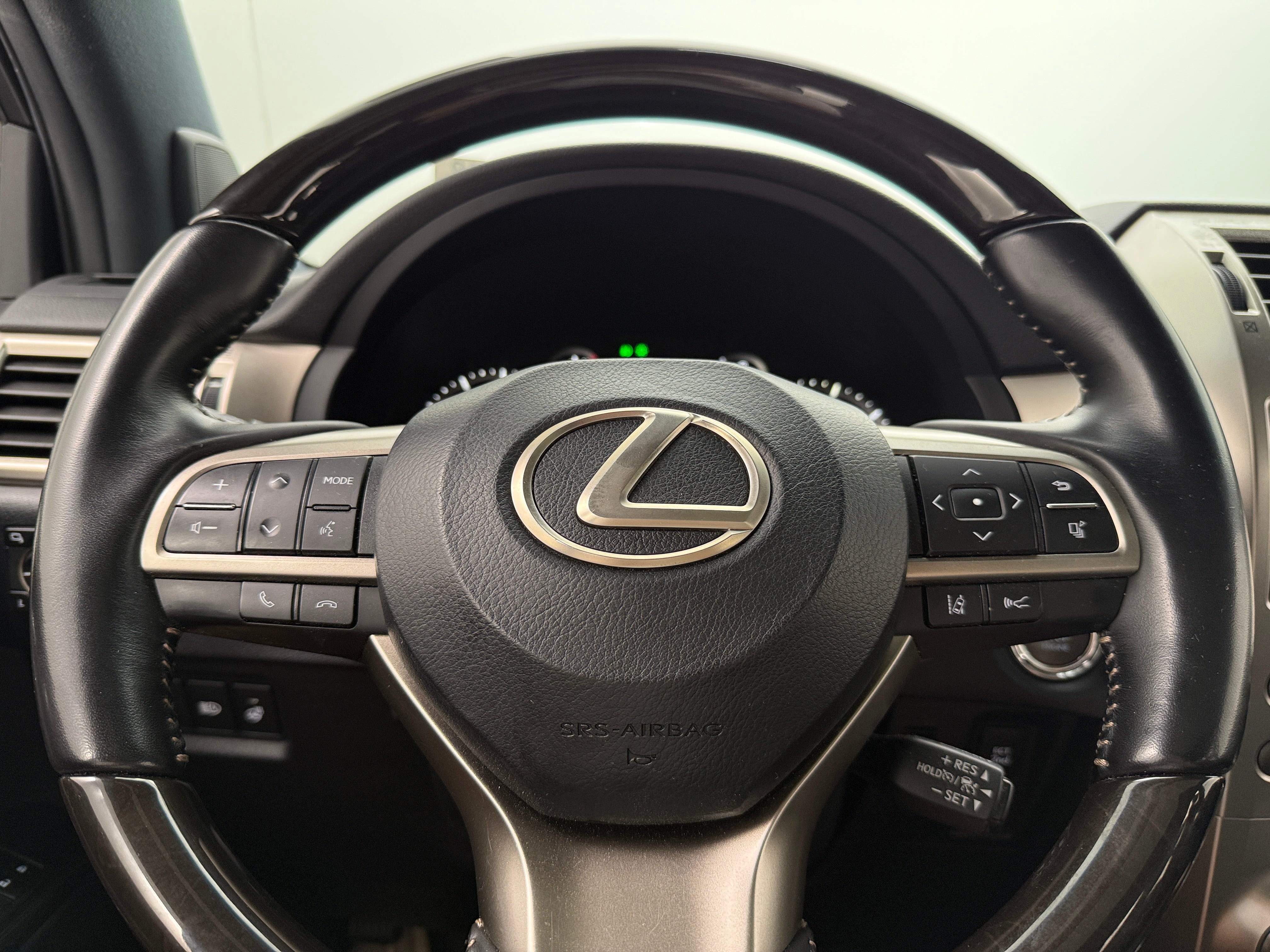 Thumbnail: 2021 Lexus GX - 4