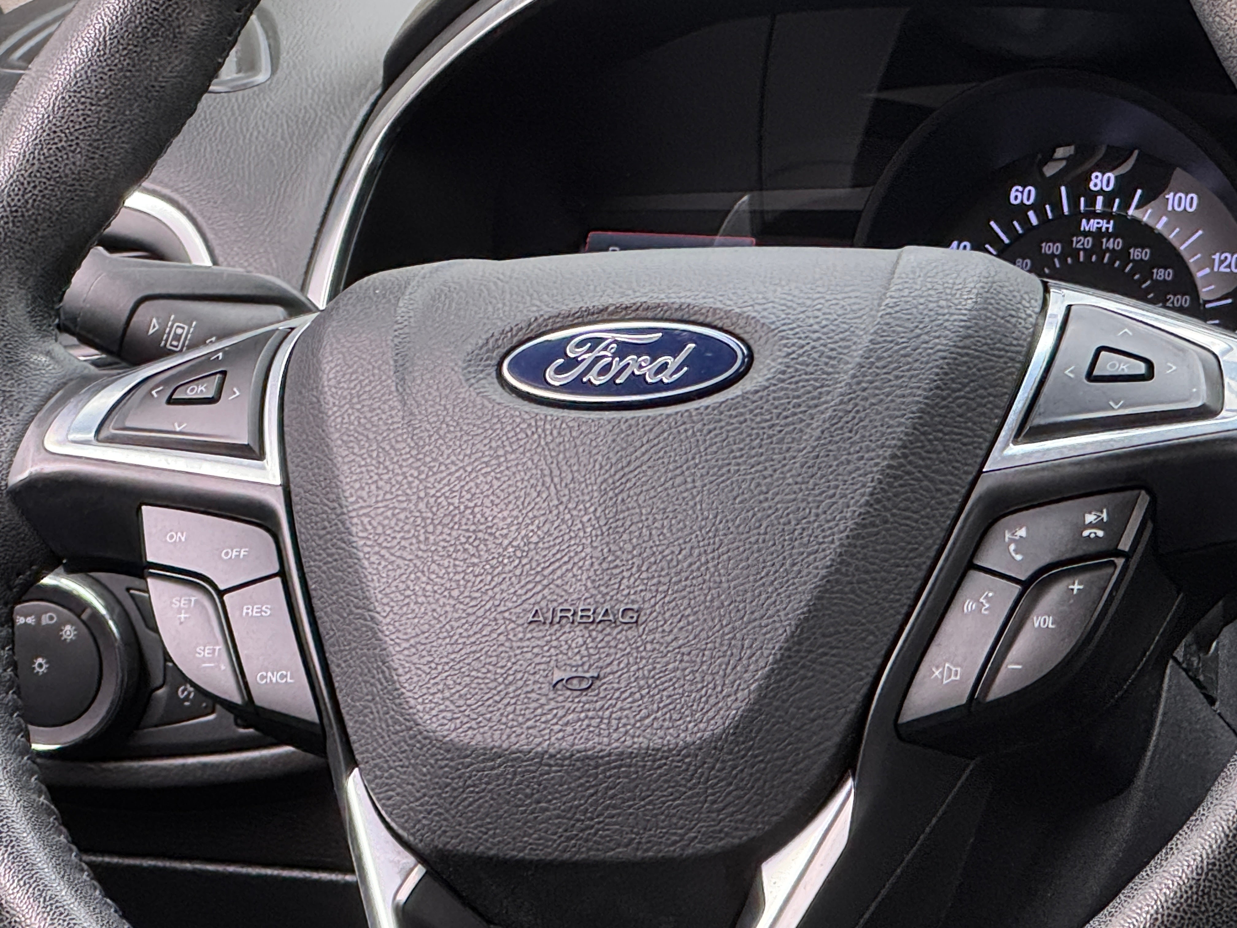 Thumbnail: 2019 Ford Edge - 4