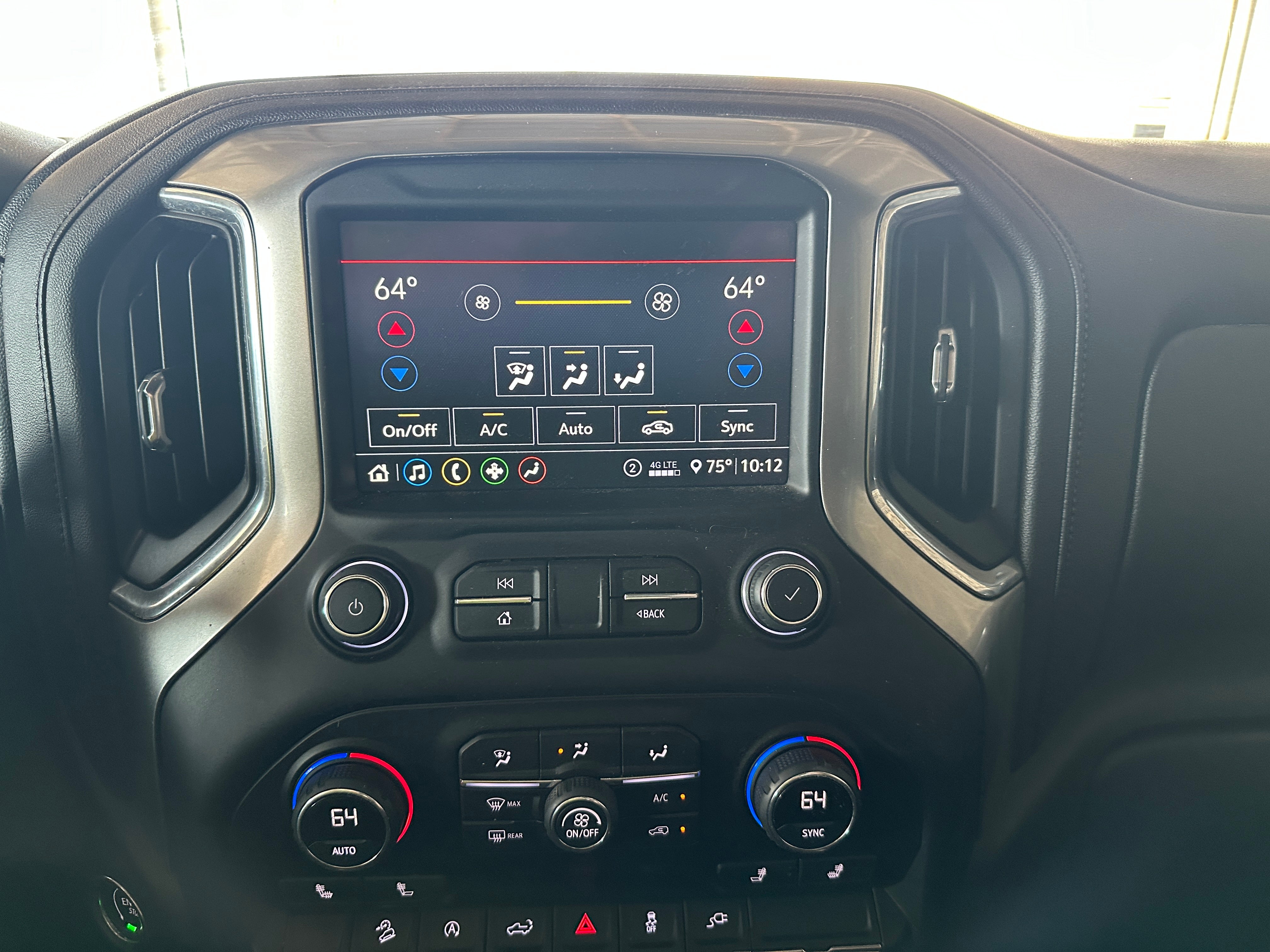 Thumbnail: 2020 Chevrolet Silverado 1500 - 4