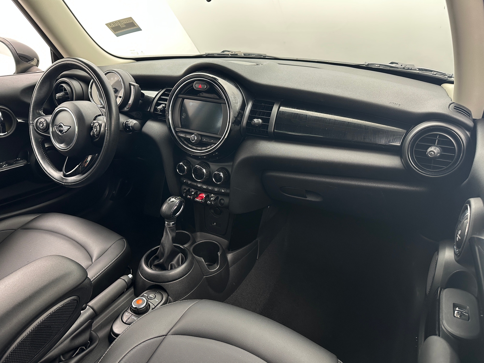 Thumbnail: 2019 MINI Cooper Hardtop - 2