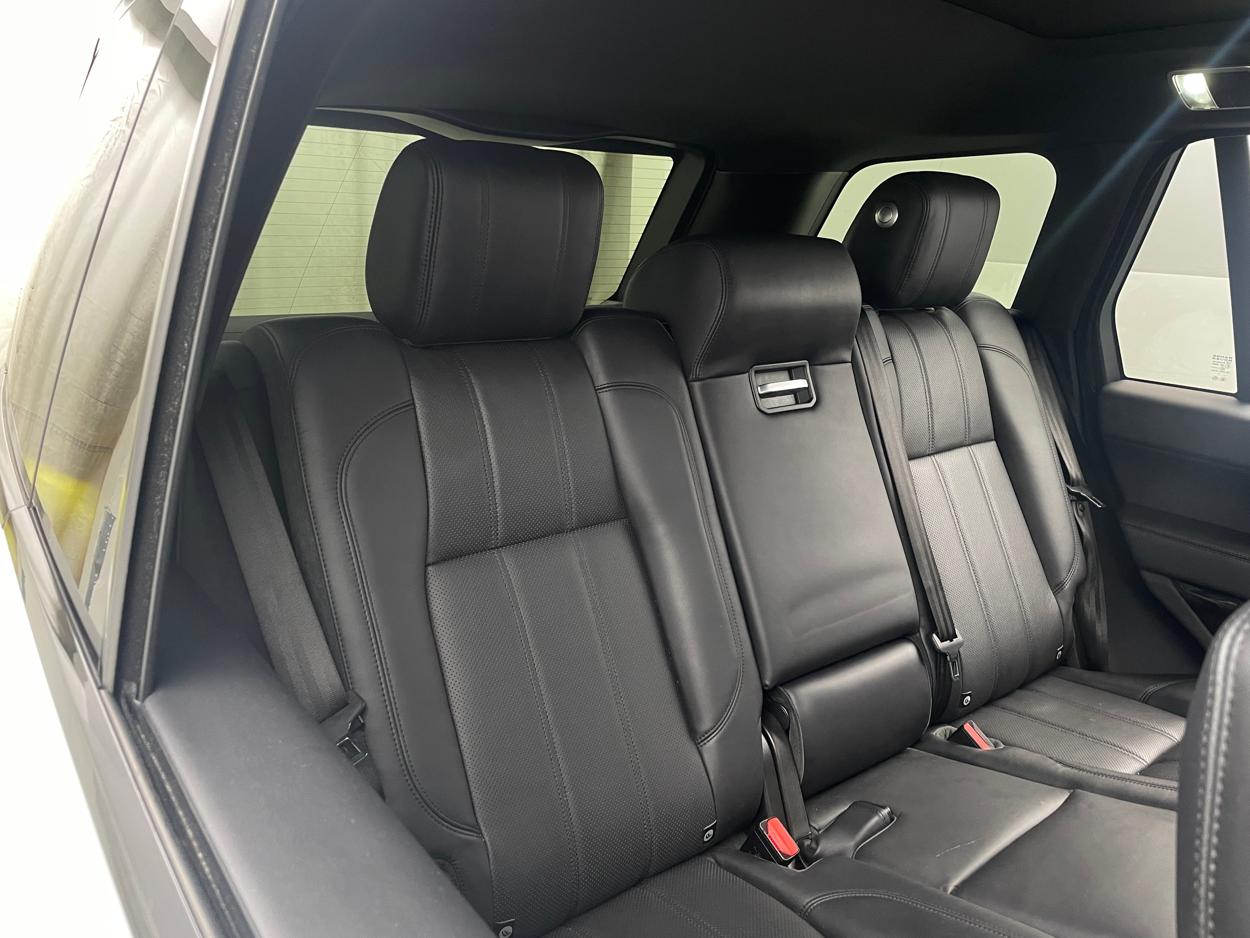Thumbnail: 2017 Land Rover Range Rover - 5