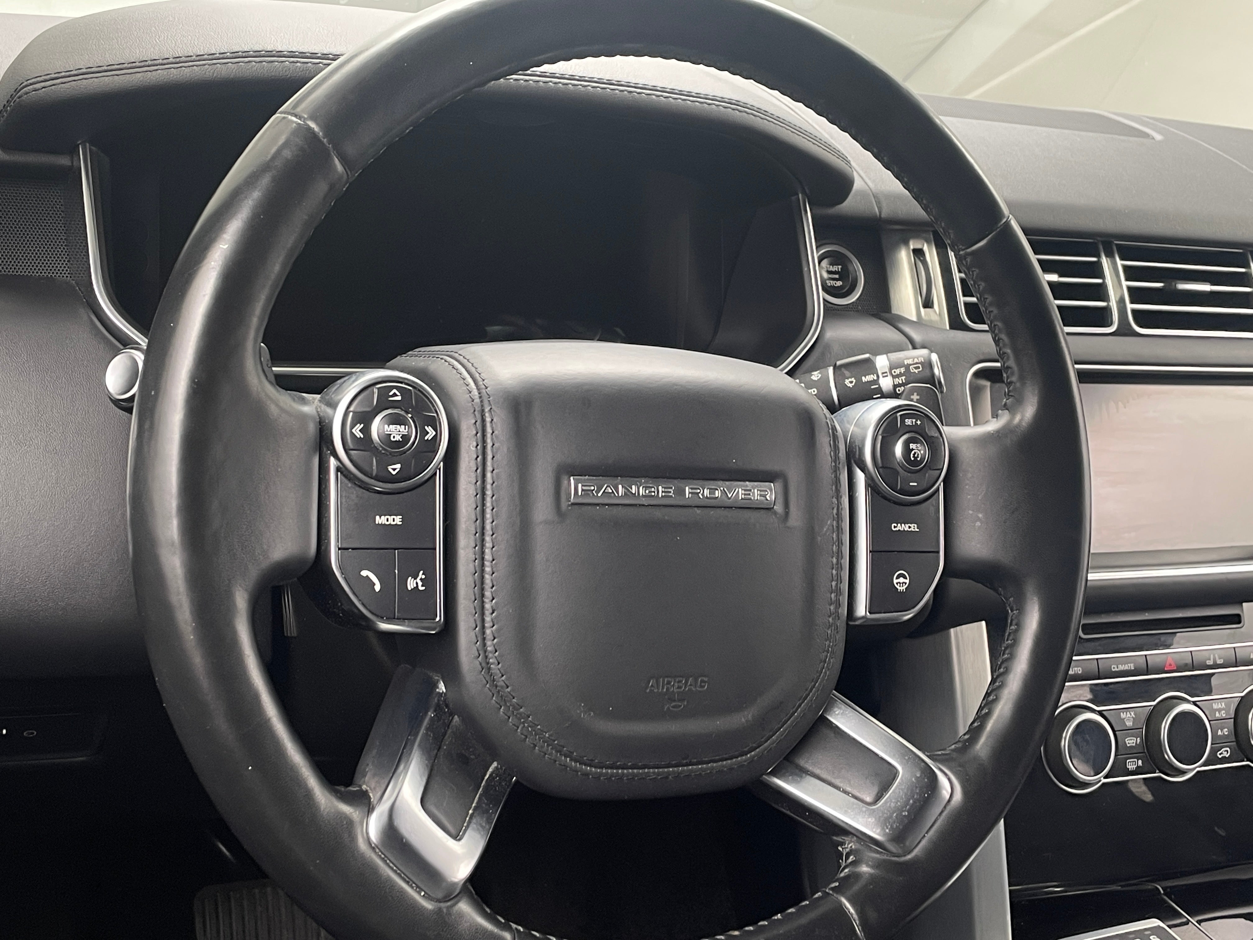 Thumbnail: 2017 Land Rover Range Rover - 4
