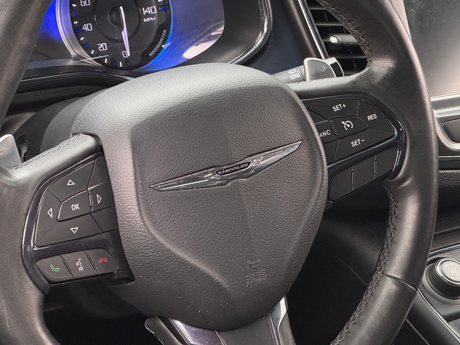 Thumbnail: 2016 Chrysler 200 - 4