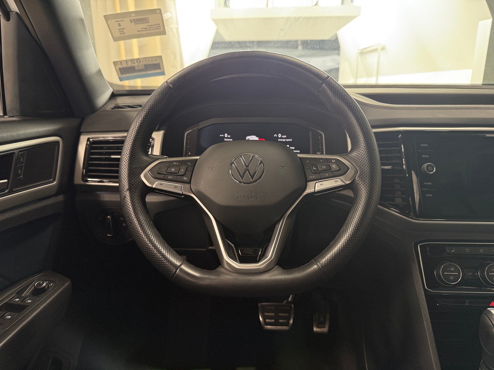 Thumbnail: 2023 Volkswagen Atlas - 4