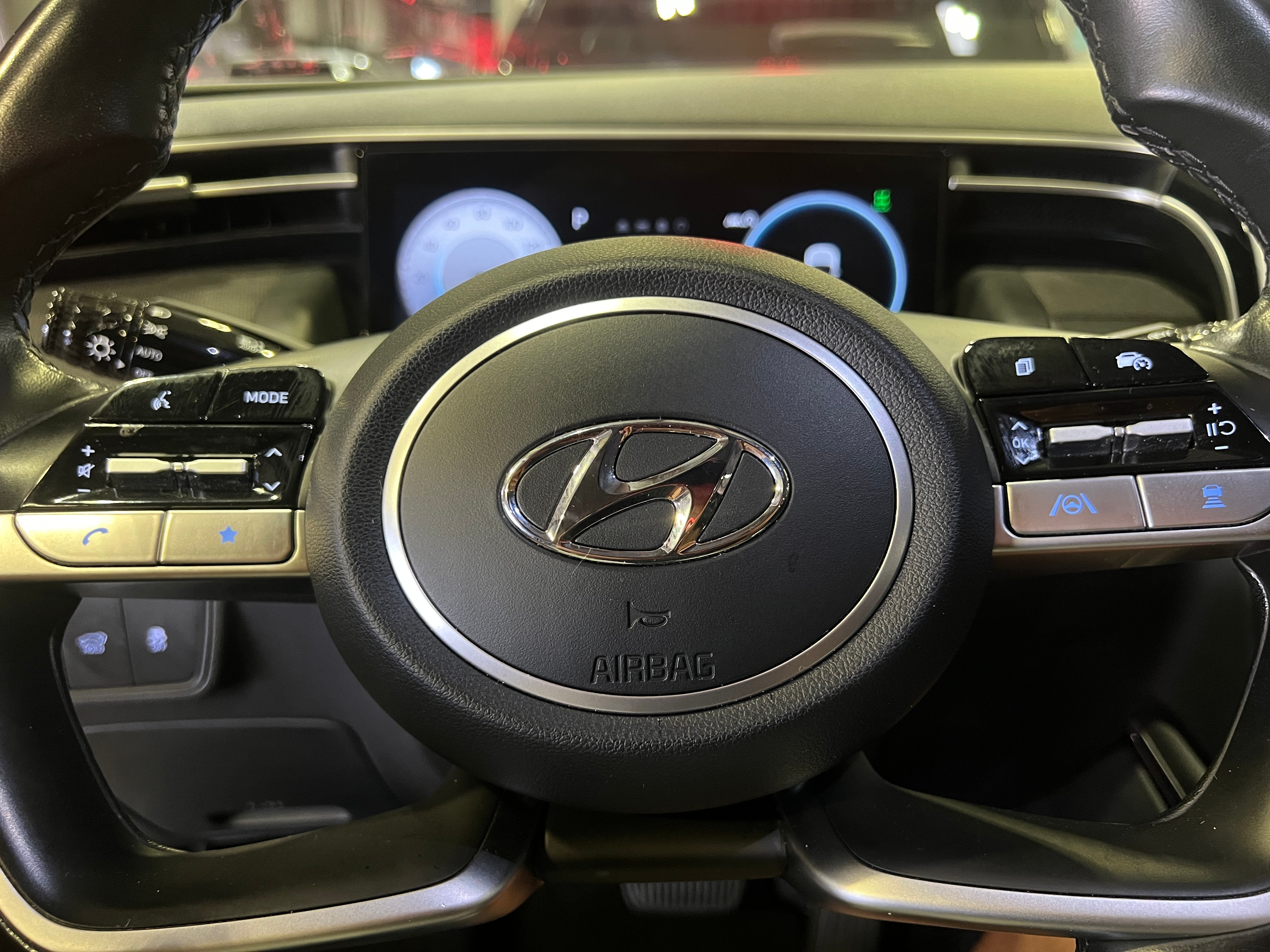 Thumbnail: 2022 Hyundai Tucson - 4