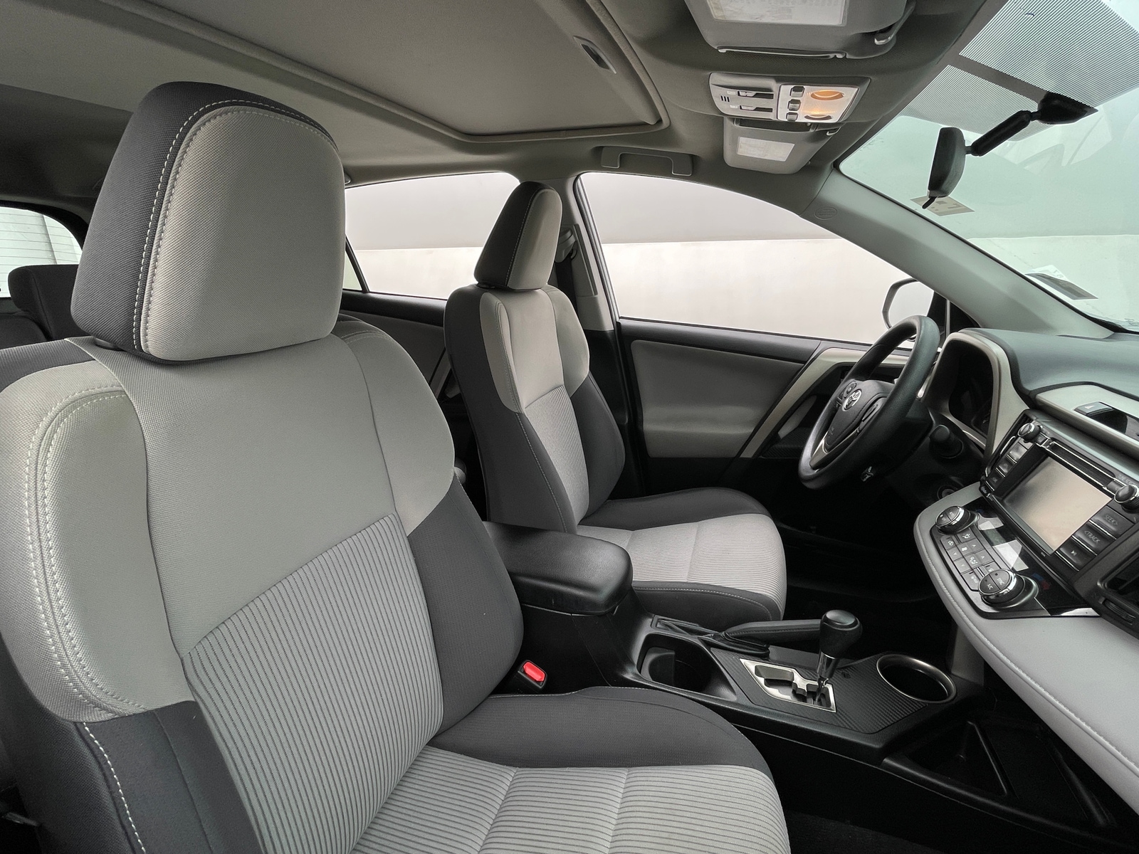 Thumbnail: 2014 Toyota RAV4 - 2
