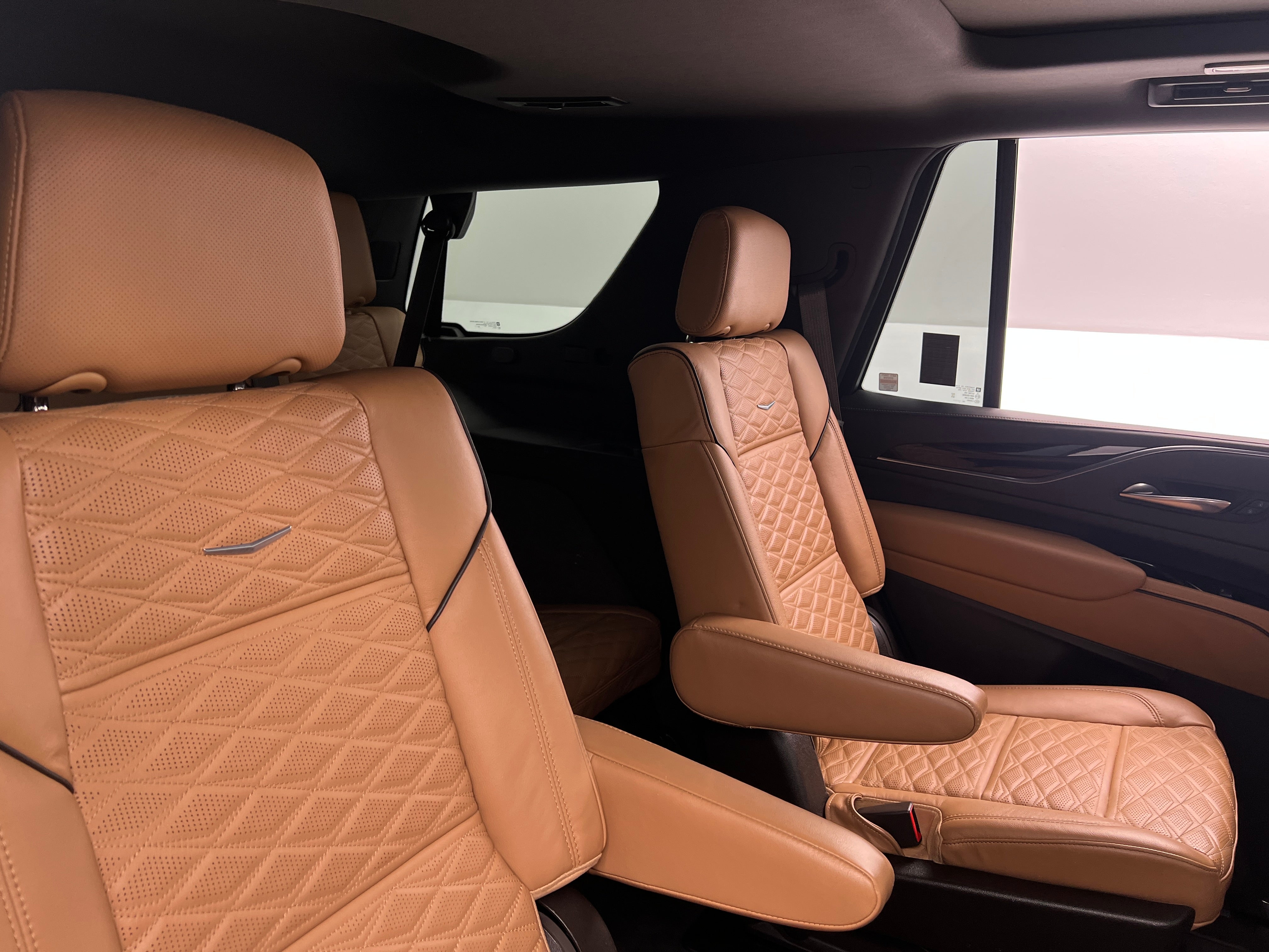Thumbnail: 2021 Cadillac Escalade - 5