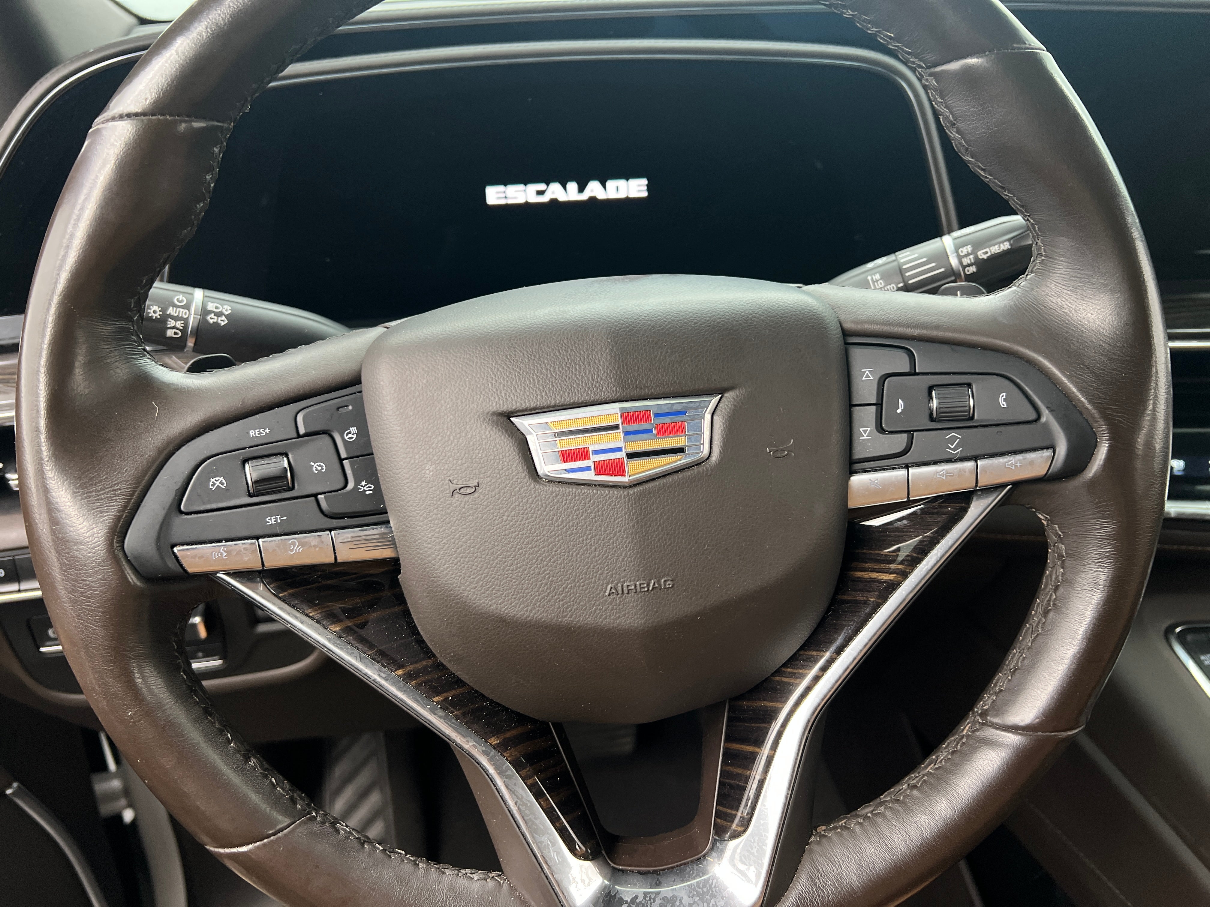 Thumbnail: 2021 Cadillac Escalade - 4