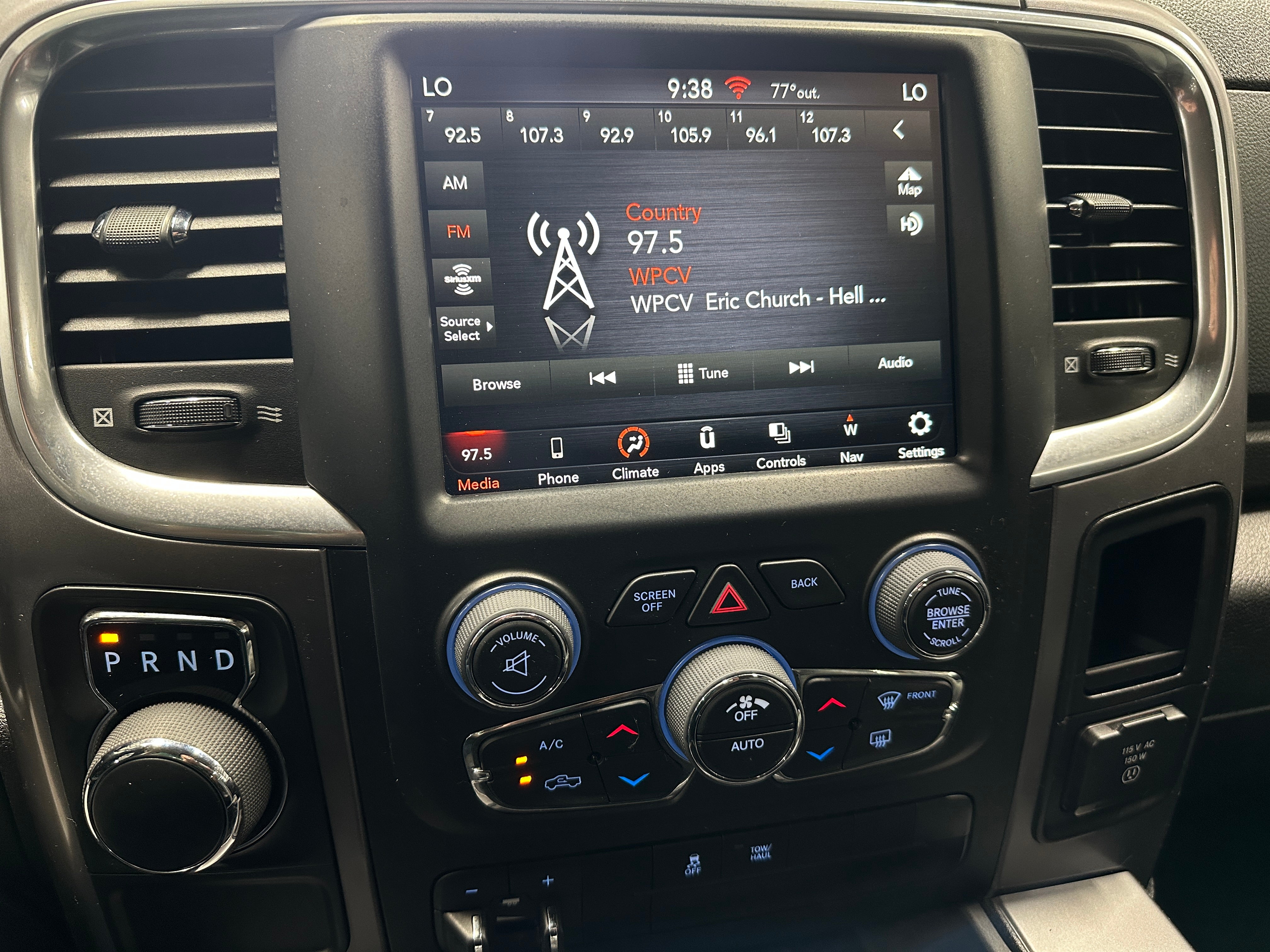 Thumbnail: 2023 RAM 1500 Classic - 4
