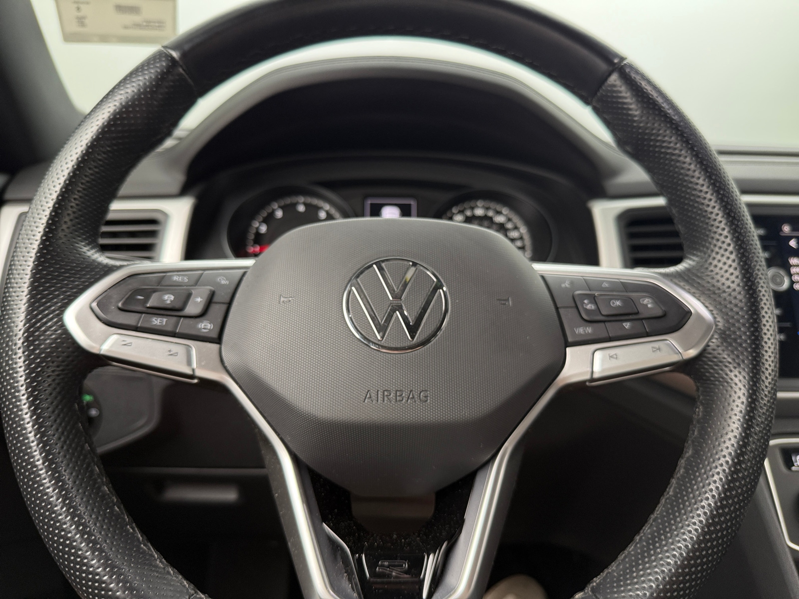 Thumbnail: 2021 Volkswagen Atlas - 4