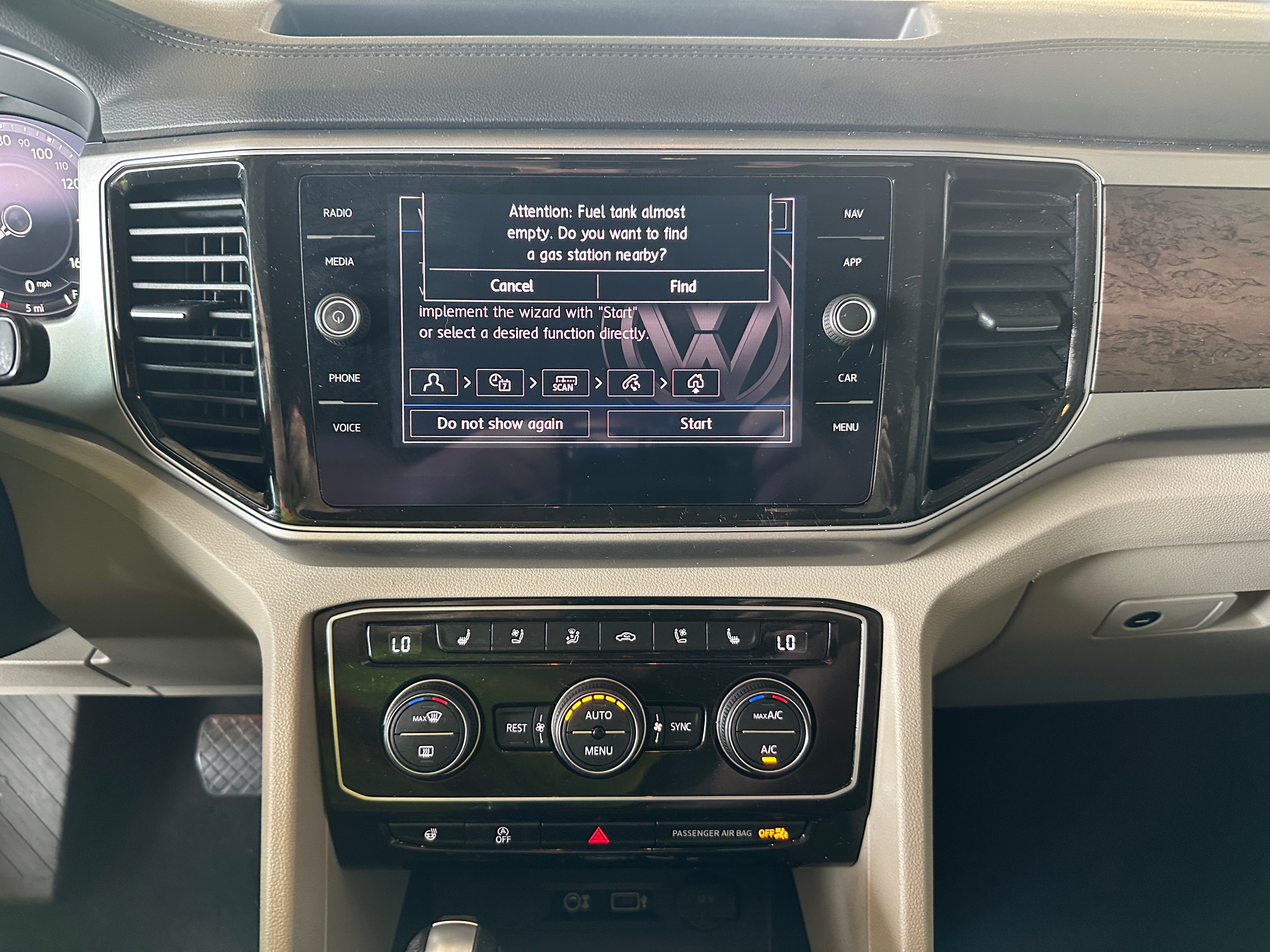 Thumbnail: 2019 Volkswagen Atlas - 3