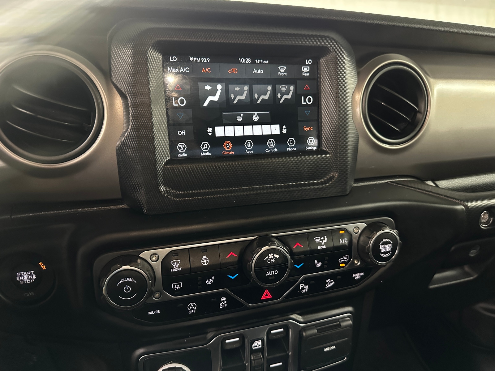 Thumbnail: 2020 Jeep Wrangler - 4