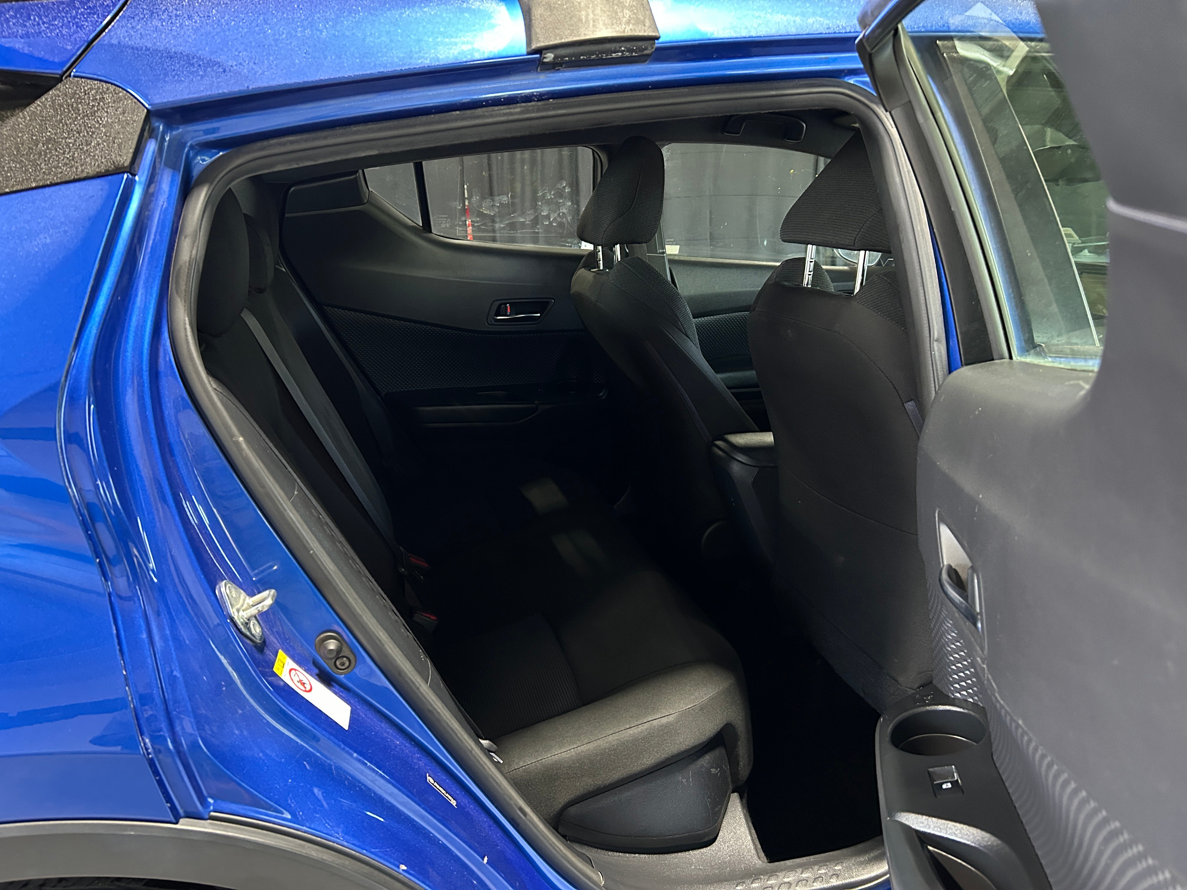 Thumbnail: 2018 Toyota C-HR - 6