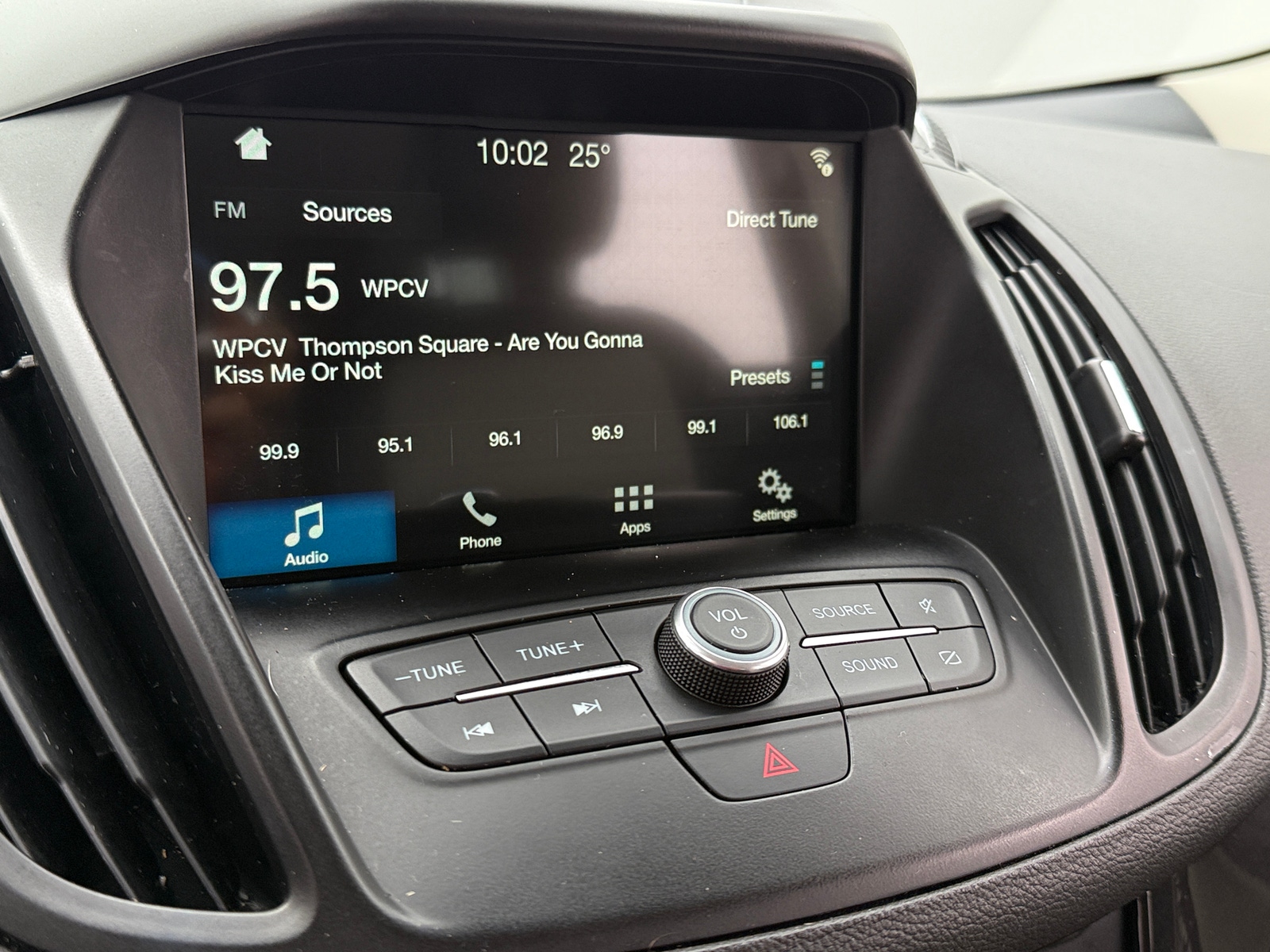 Thumbnail: 2019 Ford Escape - 3