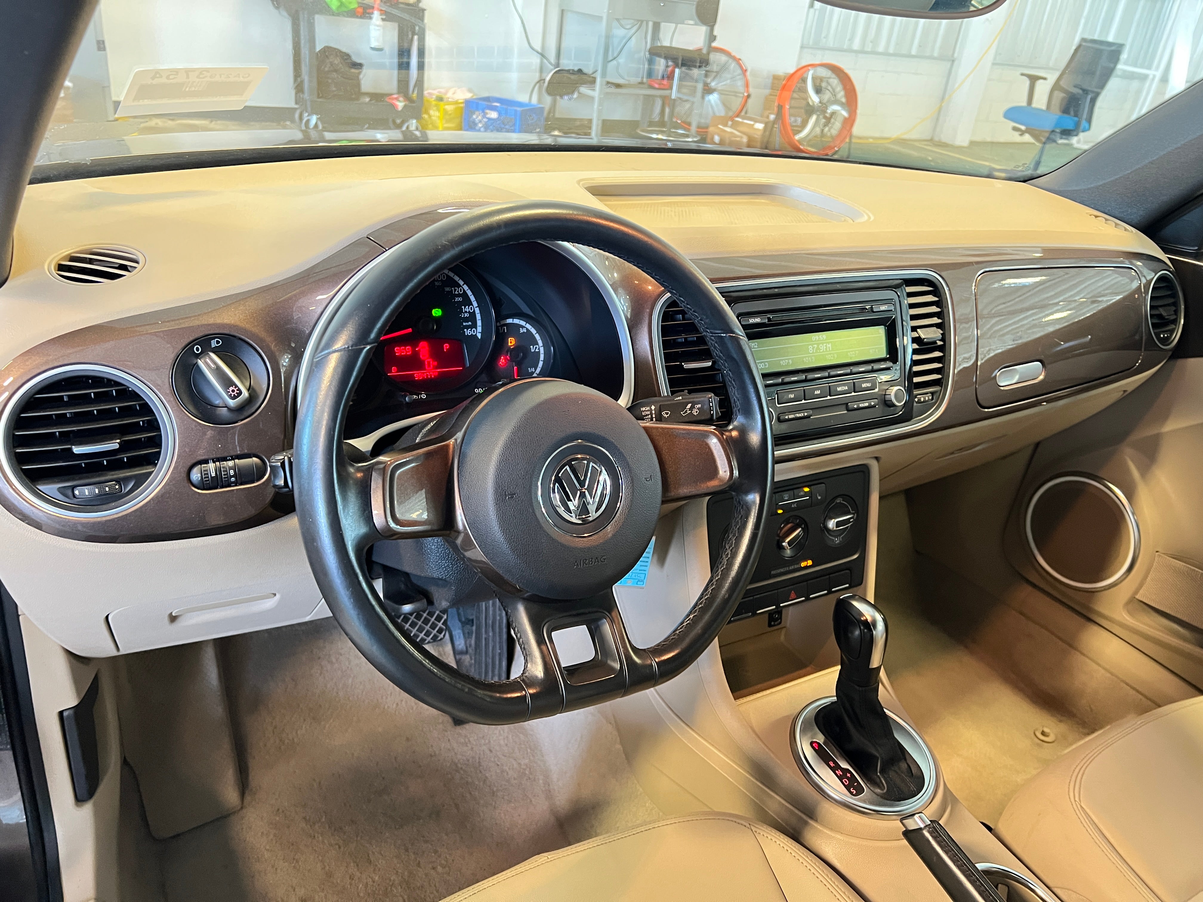 Thumbnail: 2013 Volkswagen Beetle - 3