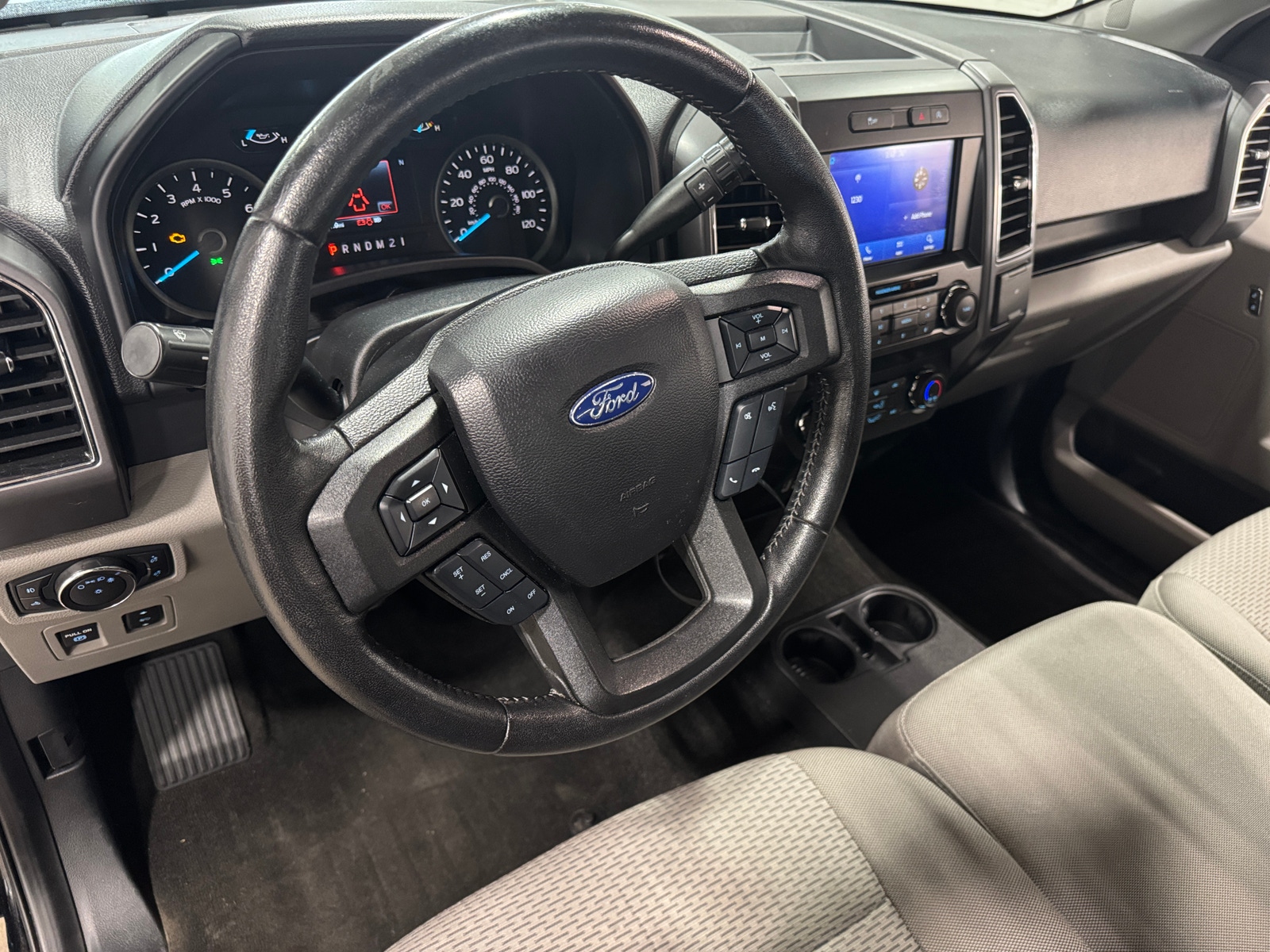 Thumbnail: 2019 Ford Econoline - 3