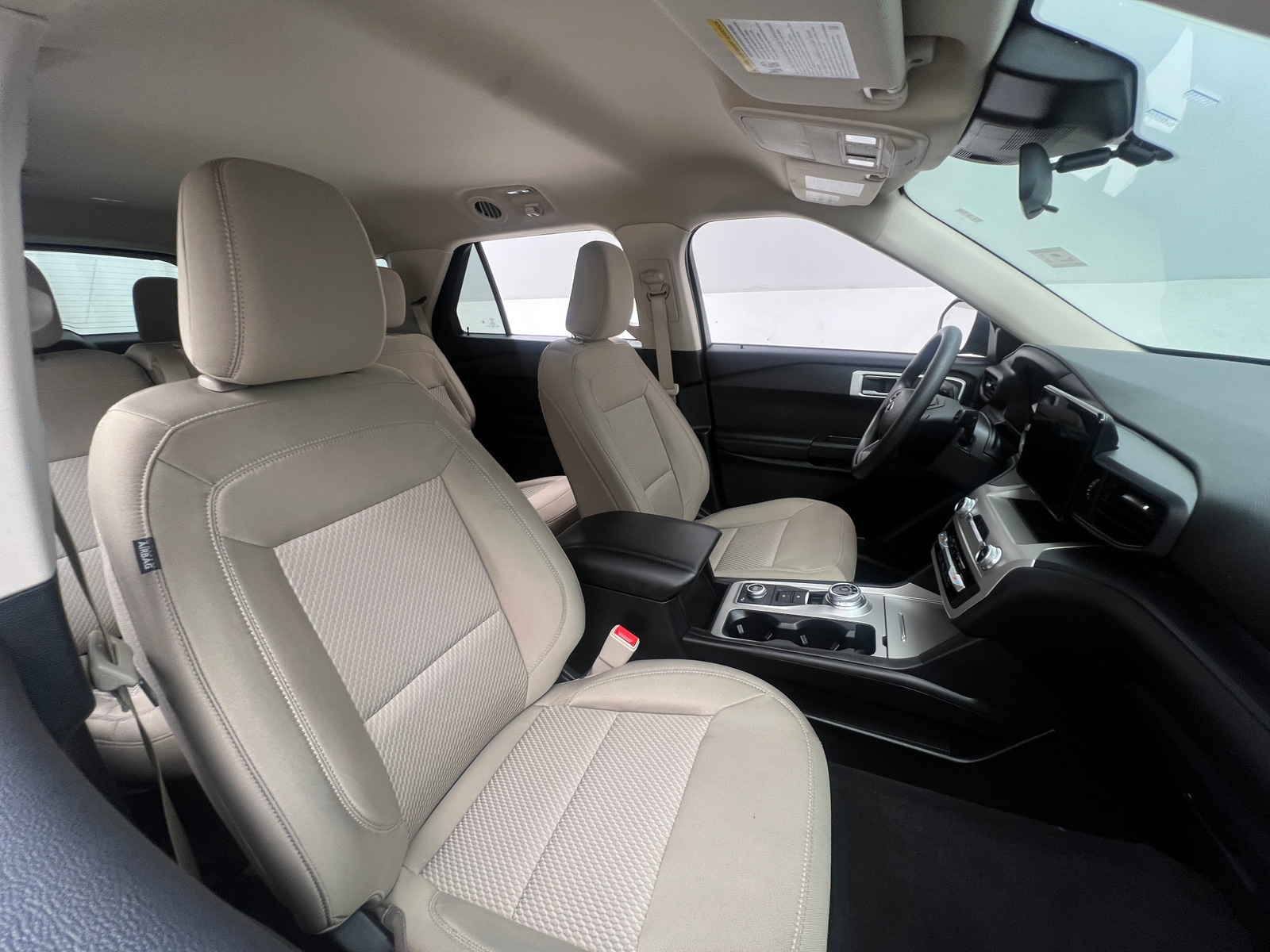 Thumbnail: 2022 Ford Explorer - 2