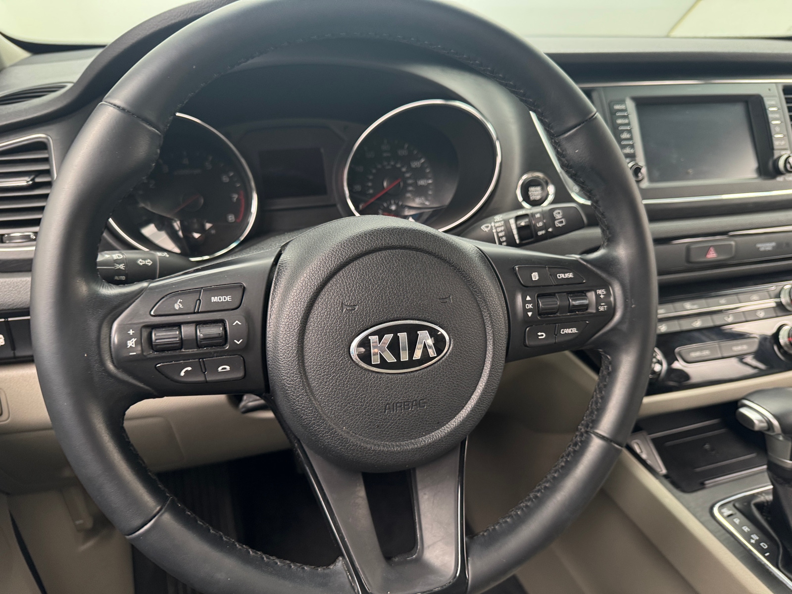 Thumbnail: 2020 Kia Sedona - 4