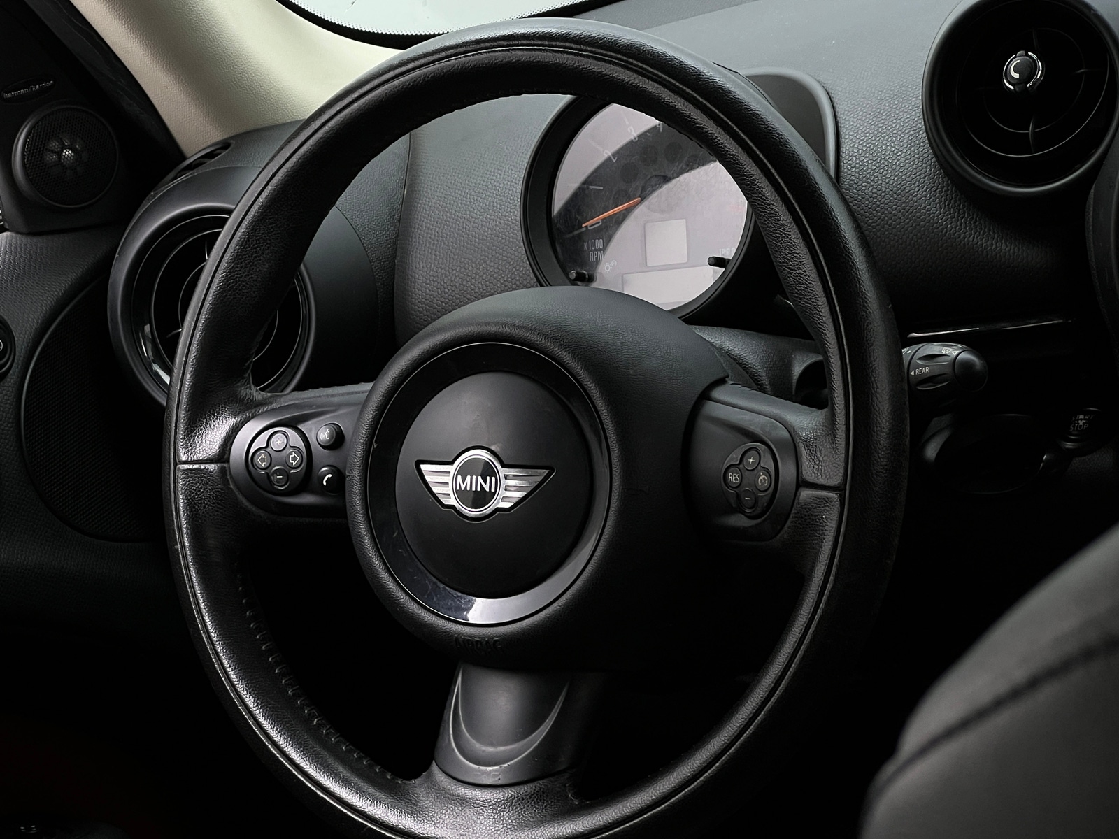 Thumbnail: 2016 MINI Cooper Countryman - 4