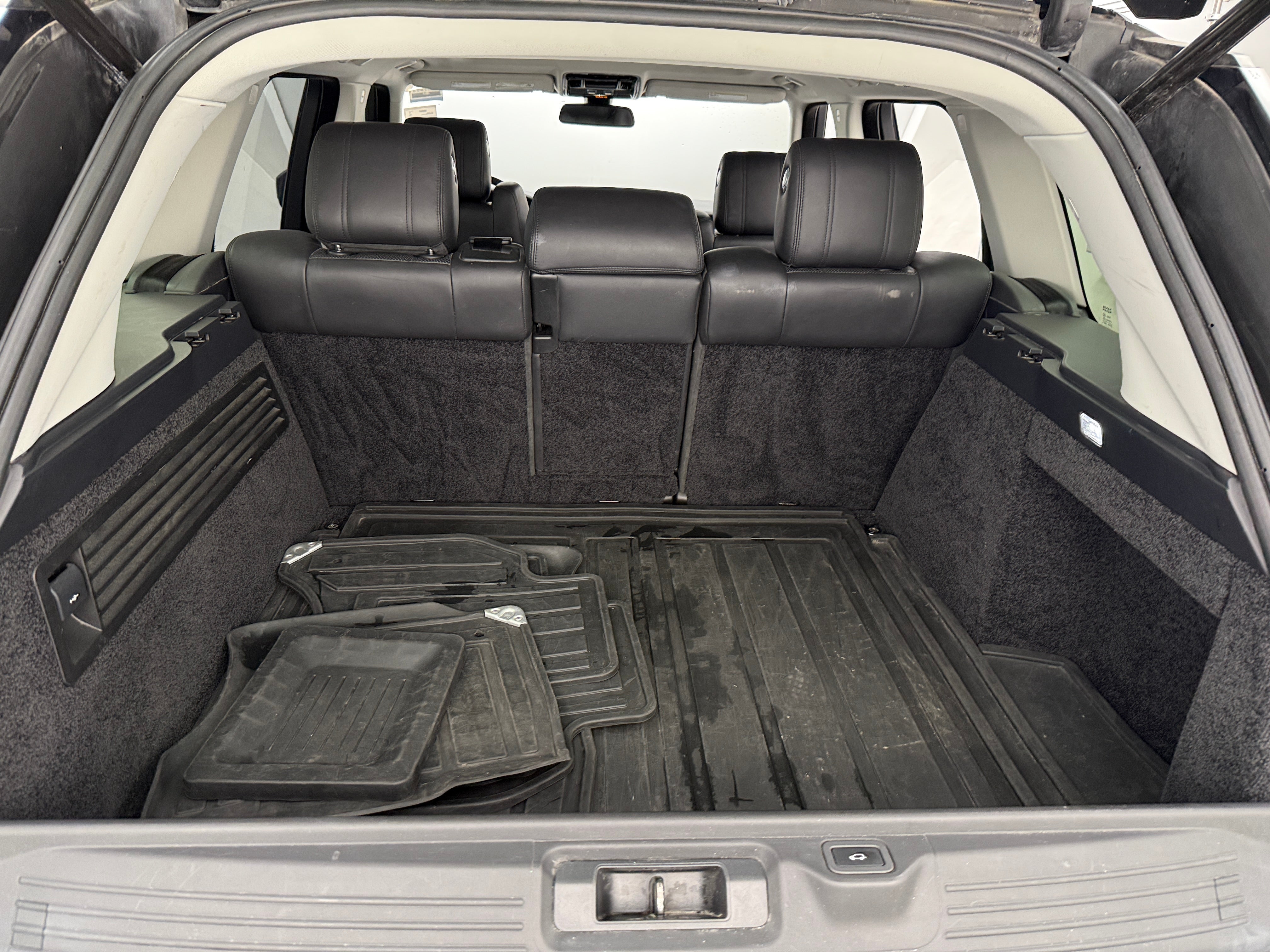 Thumbnail: 2016 Land Rover Range Rover - 6