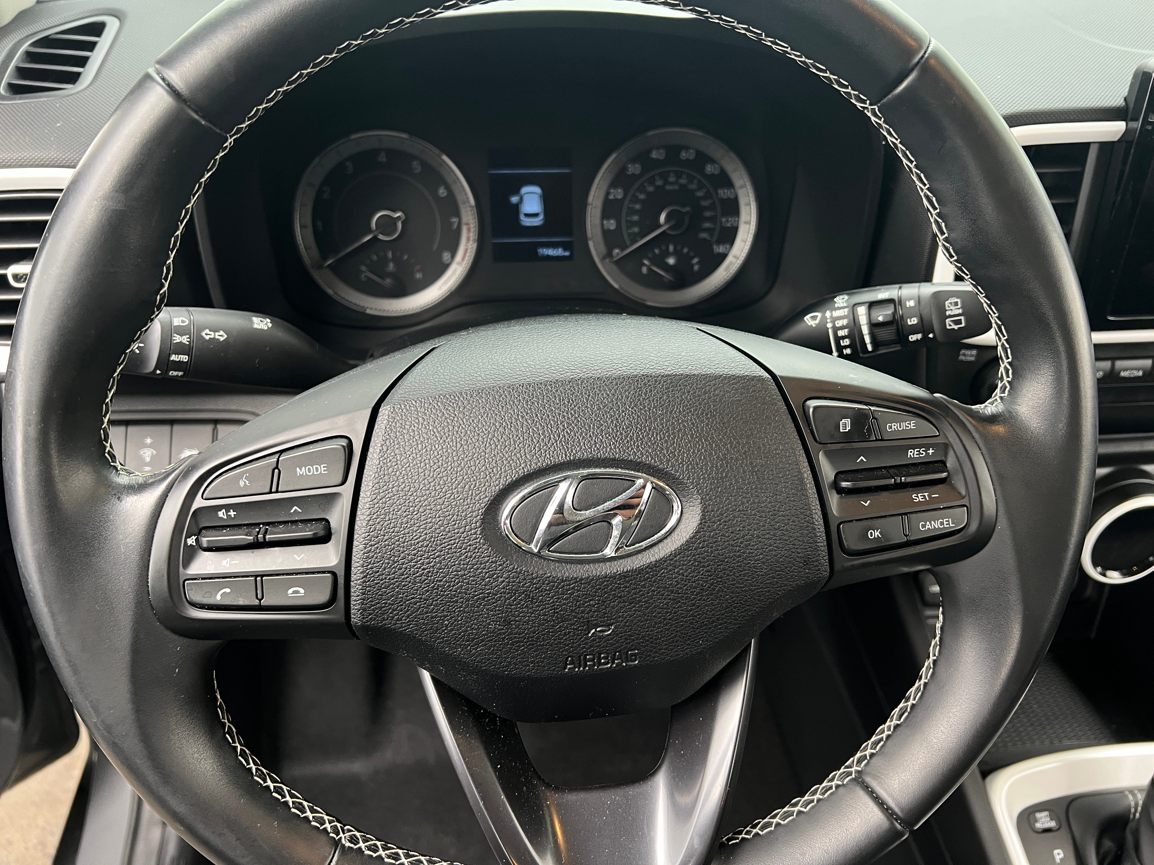 Thumbnail: 2022 Hyundai Venue - 4