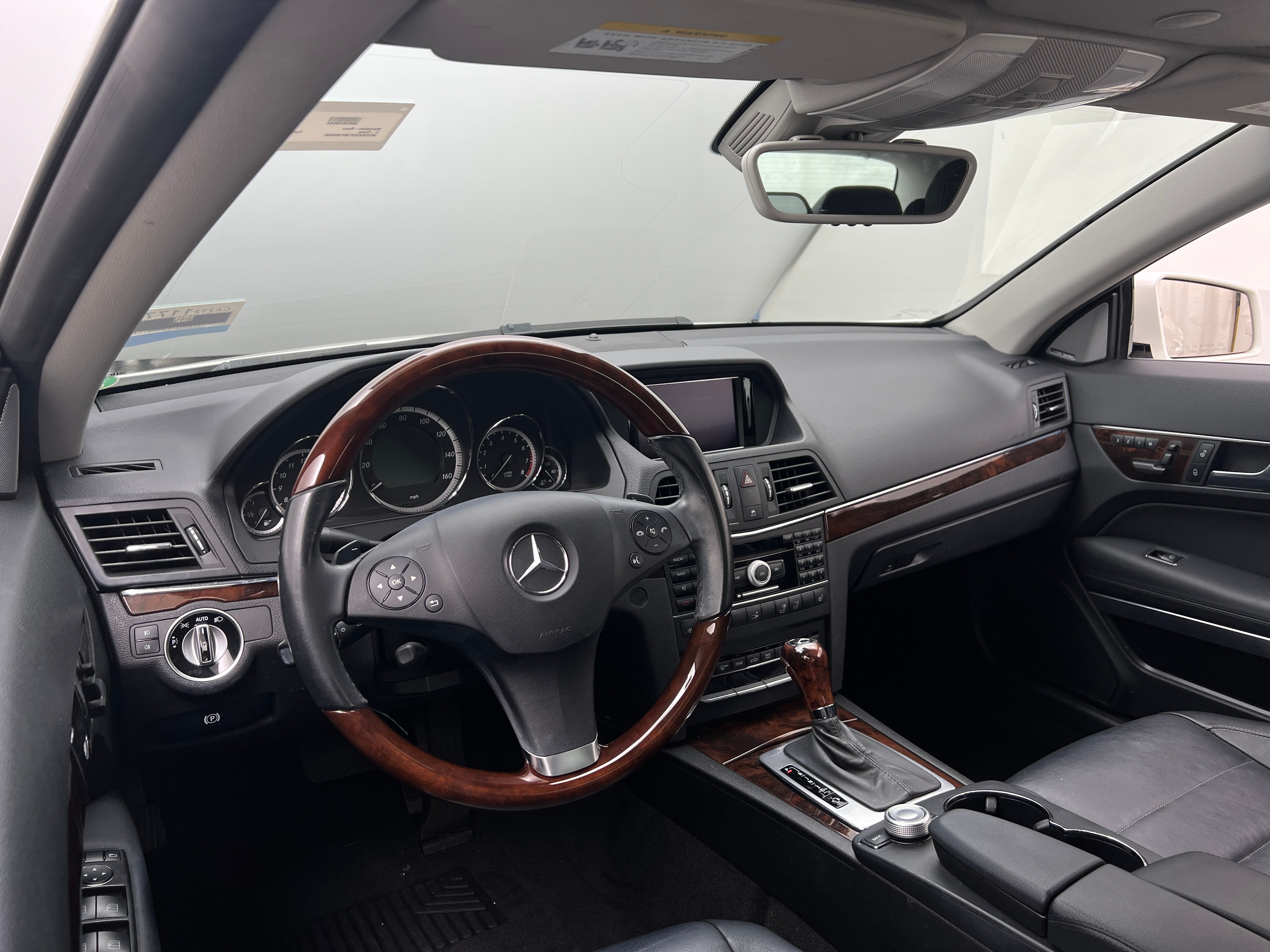Thumbnail: 2011 Mercedes-Benz E-Class - 3