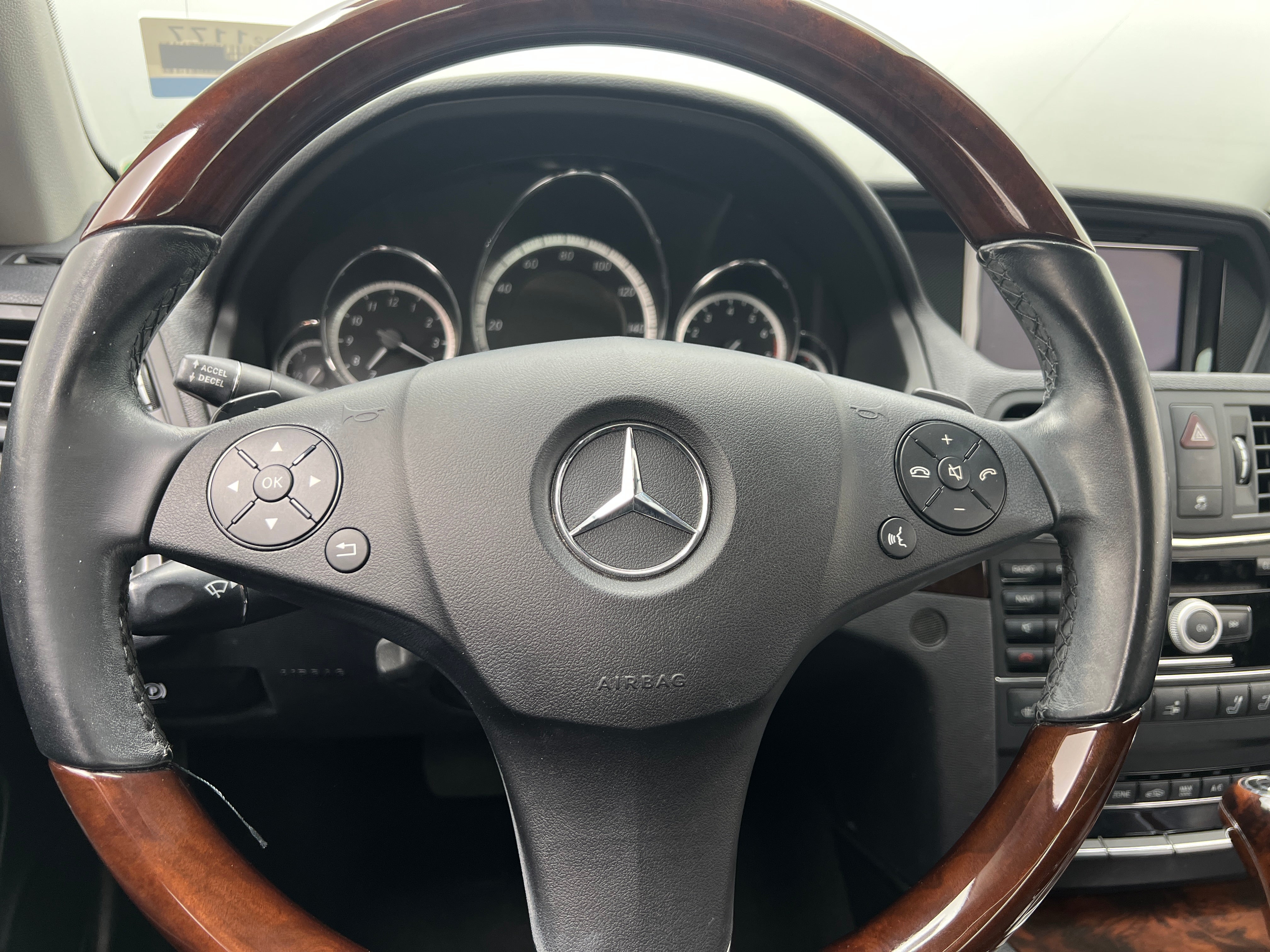 Thumbnail: 2011 Mercedes-Benz E-Class - 5