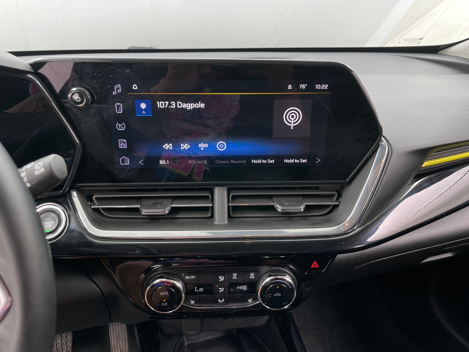 Thumbnail: 2024 Chevrolet Trax - 3
